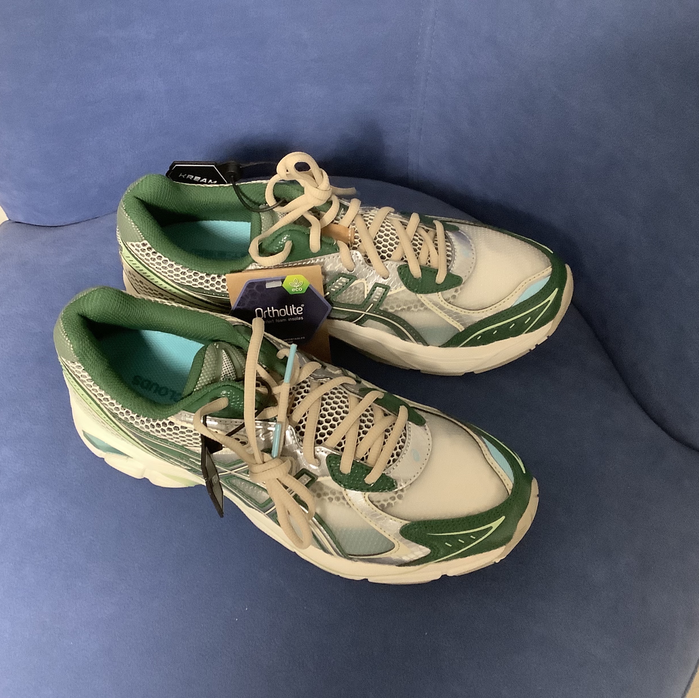 Asics x Above The Clouds GT-2160 Cream Shamrock Green 착용 스타일
