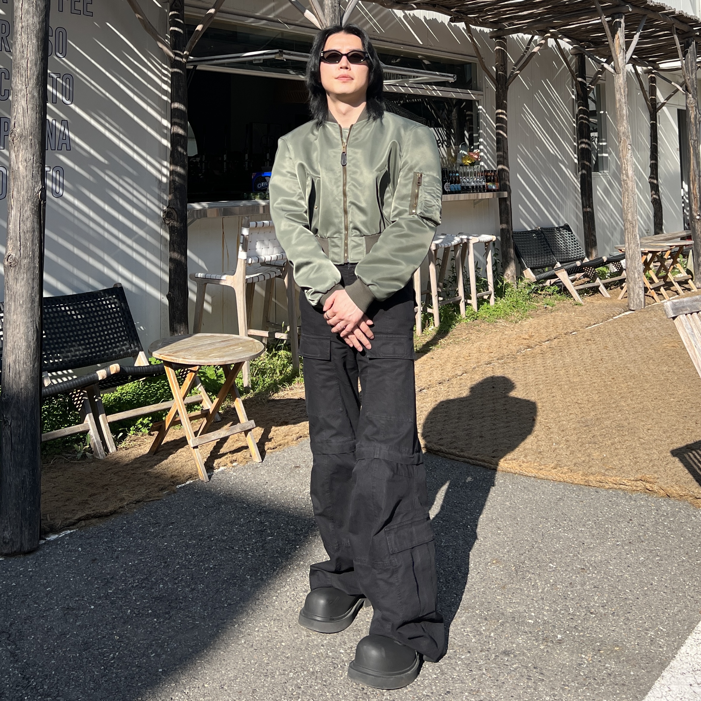 Balenciaga Steroid Derby Black, Balenciaga Flared Cargo Pants Black 착용 스타일 - 2