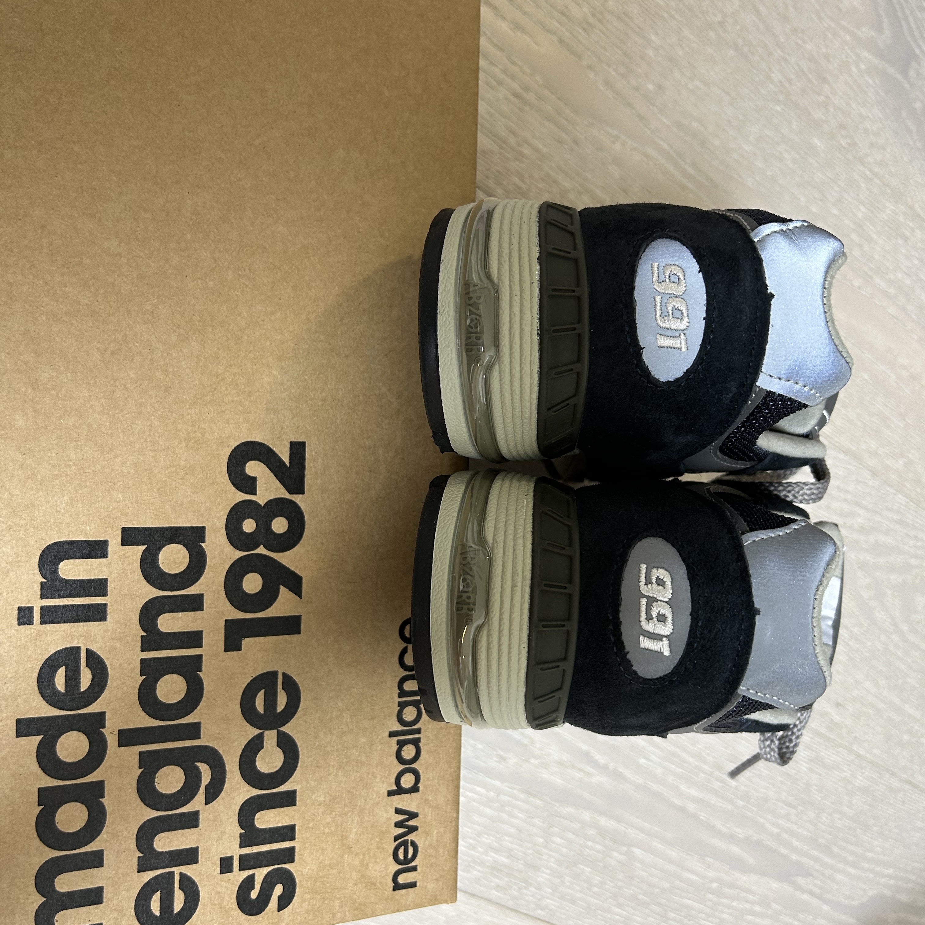 (W) New Balance 991 Made in UK Navy 착용 스타일 - 2