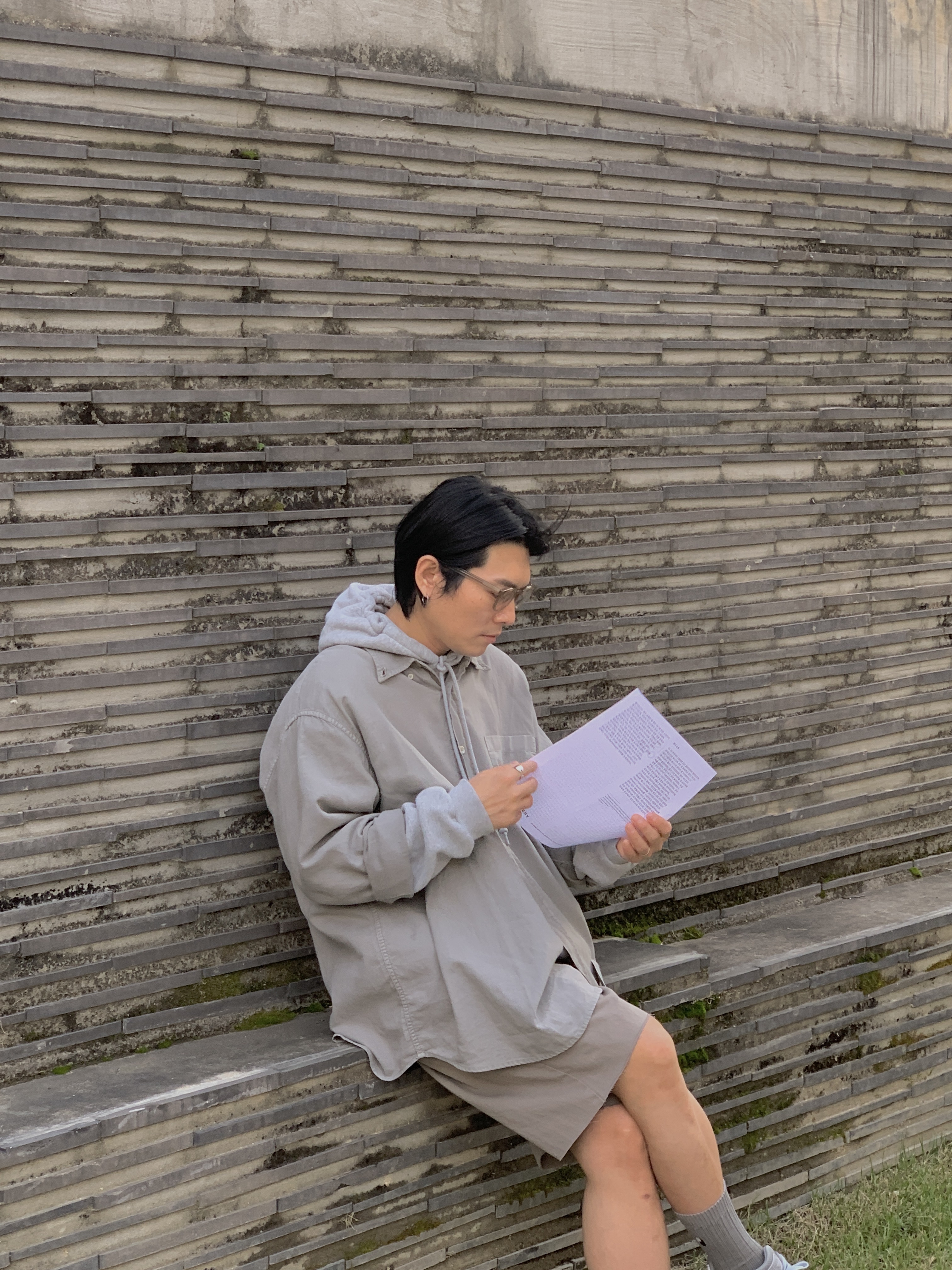 Our Legacy Work Shop Shirt Nero, New Balance x WTAPS 990v6 Made in USA Moon Mist Mirage Gray 착용 스타일 - 2