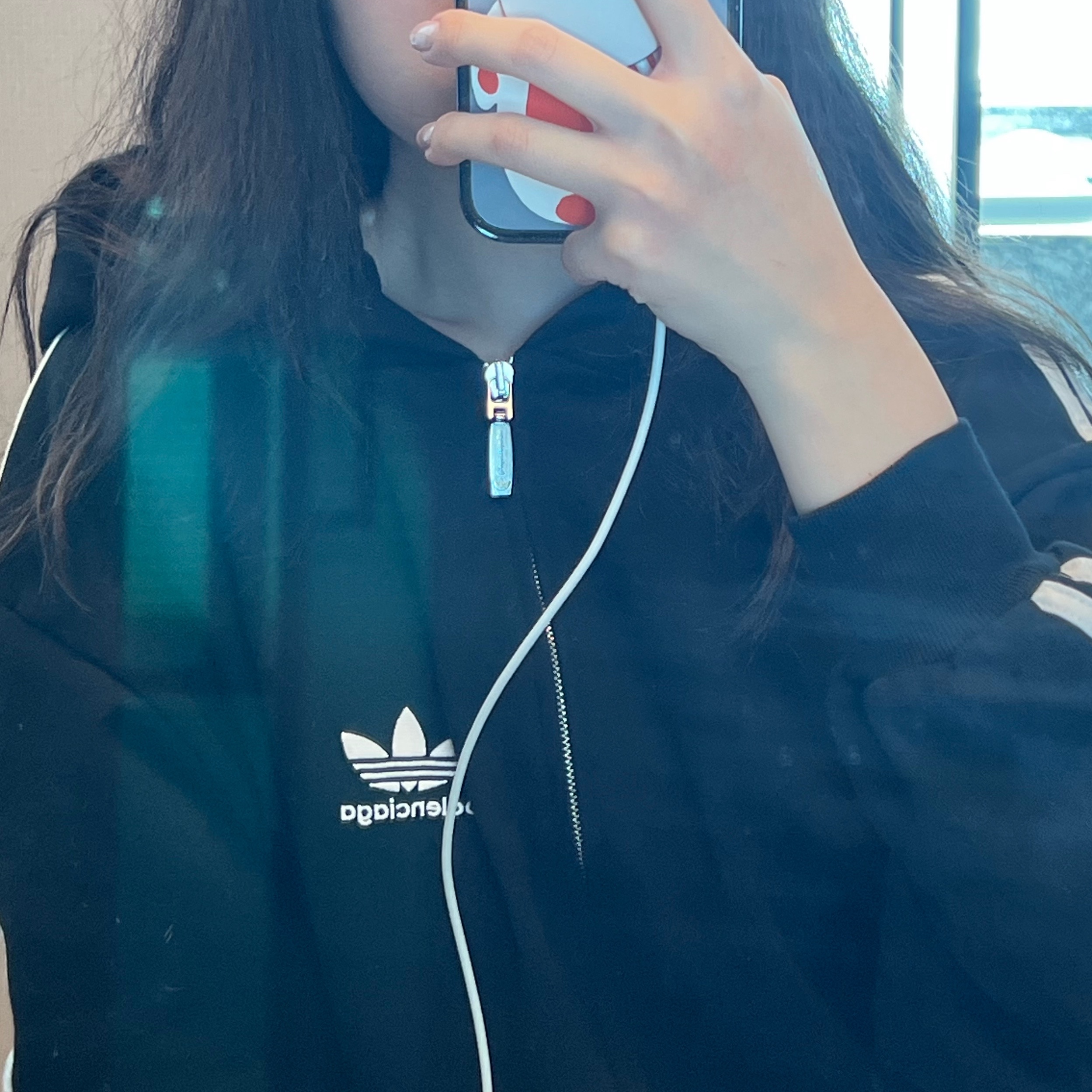 Balenciaga x Adidas Zip-Up Hoodie Small Fit Black 착용 스타일 - 1