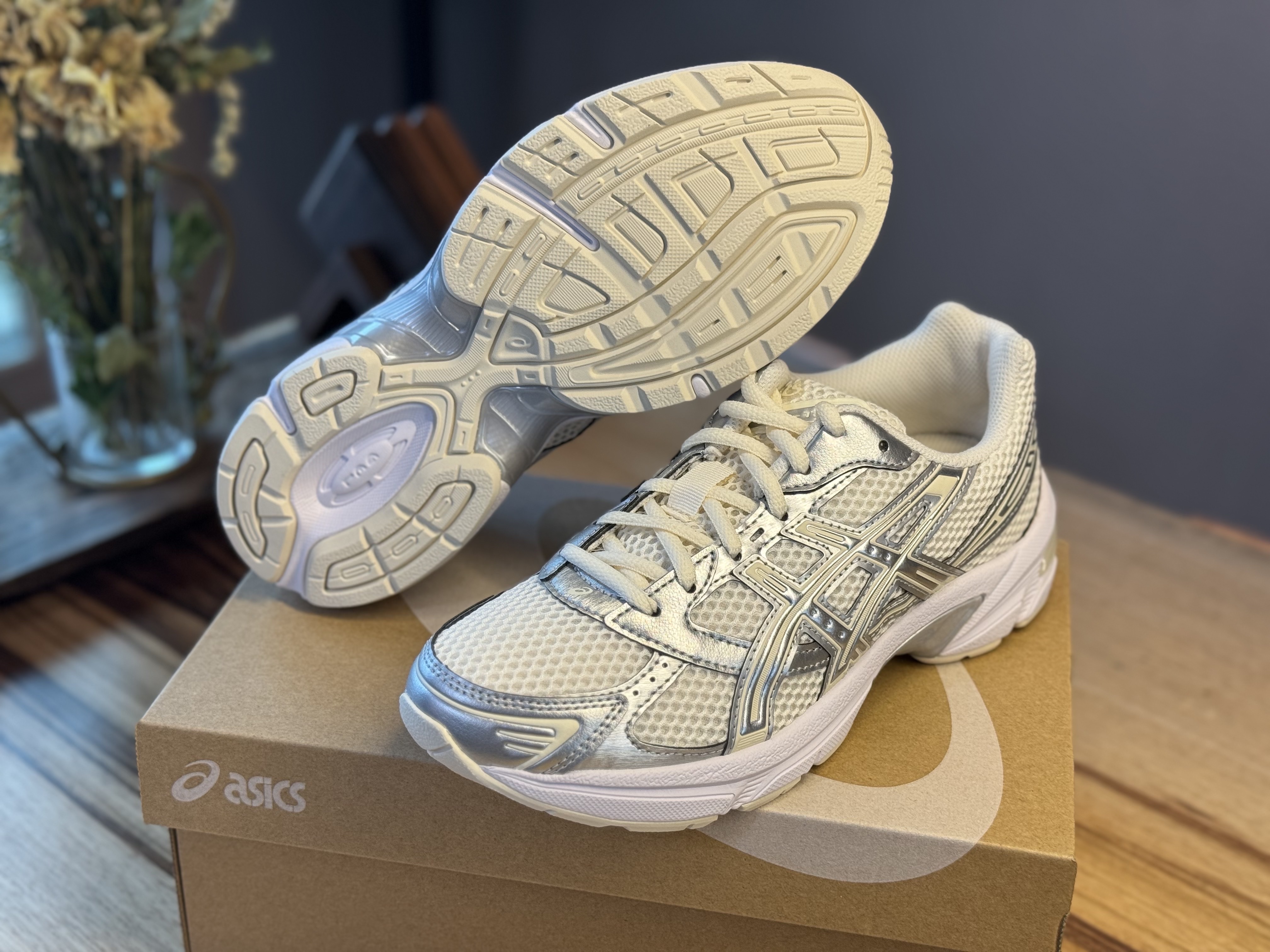 (W) Asics Gel-1130 Cream Pure Silver 착용 스타일 - 3