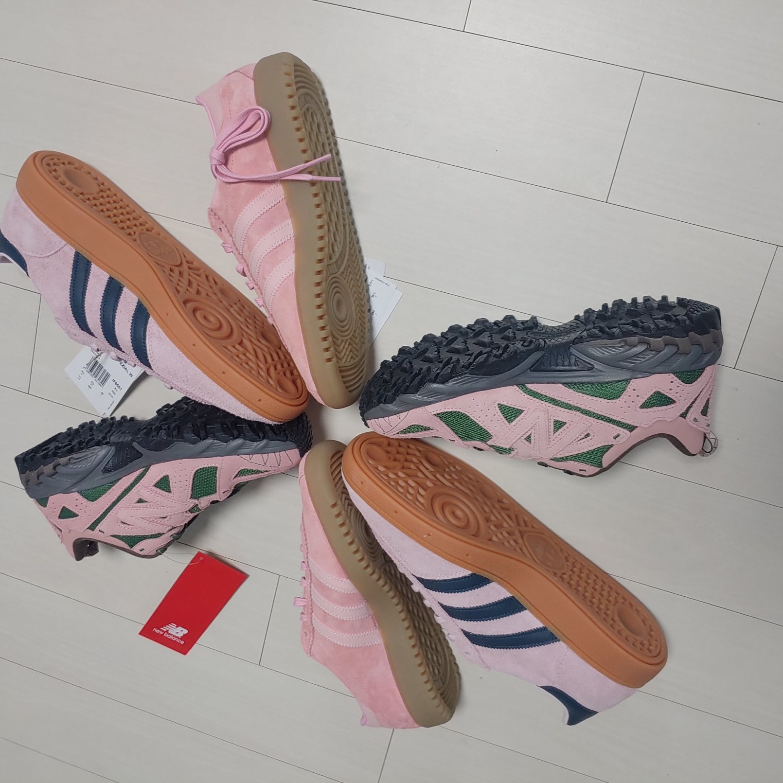 New Balance ML610T Pink Moon - D Standard, (W) Adidas Spezial Handball Clear Pink 착용 스타일 - 2
