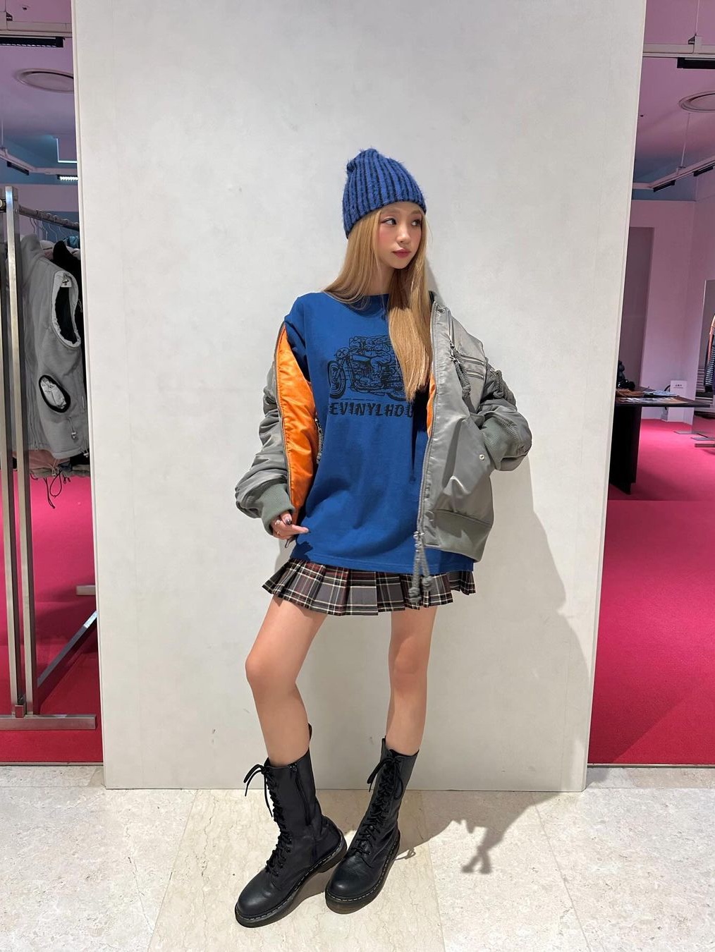 Thevinylhouse Striped Beanie Blue 착용 스타일