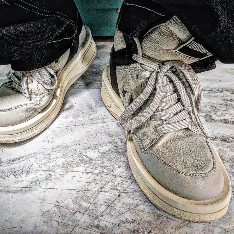 Converse x Drkshdw Turbowpn Pelican 착용 스타일 - 2