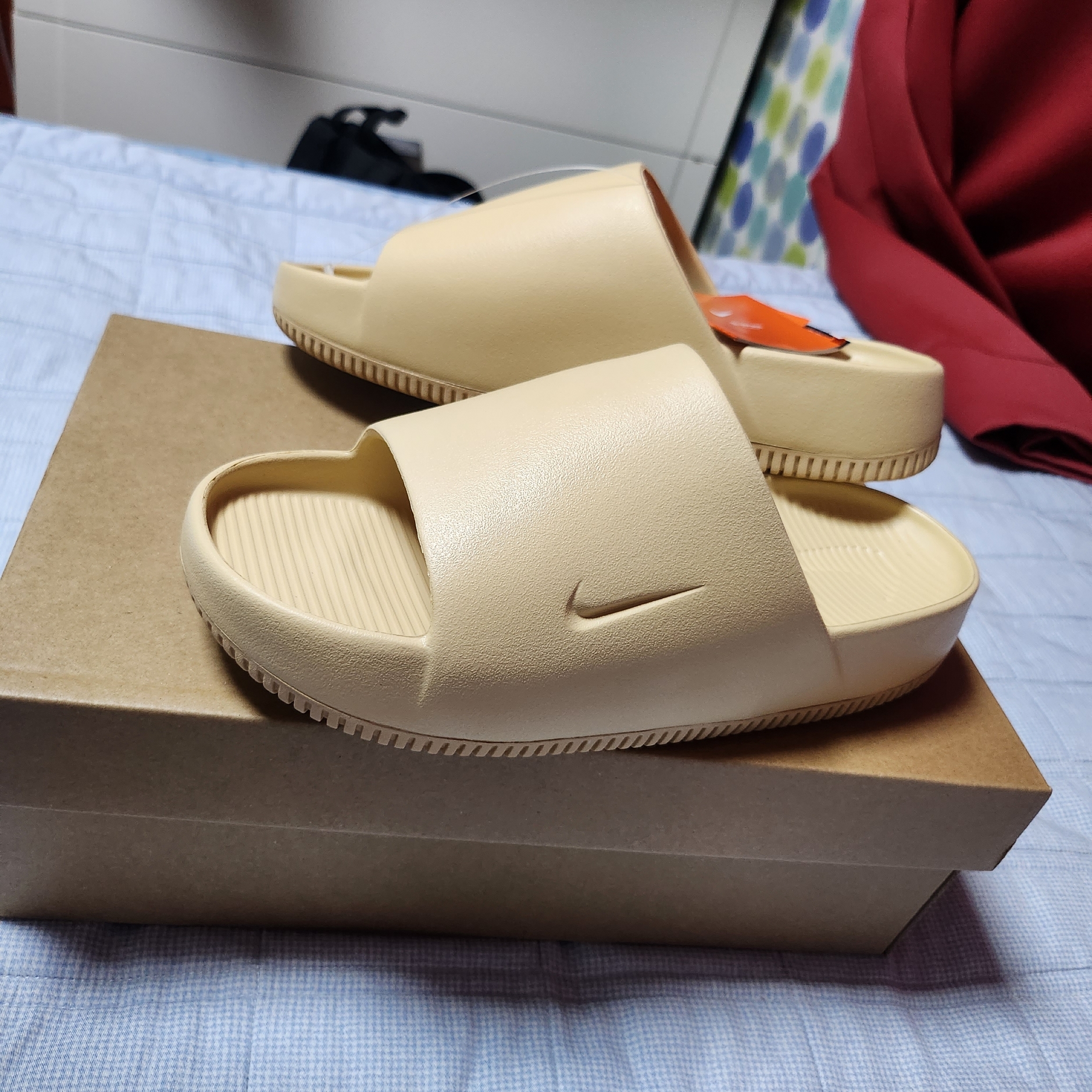 Nike Calm Slide Sesame 착용 스타일 - 1