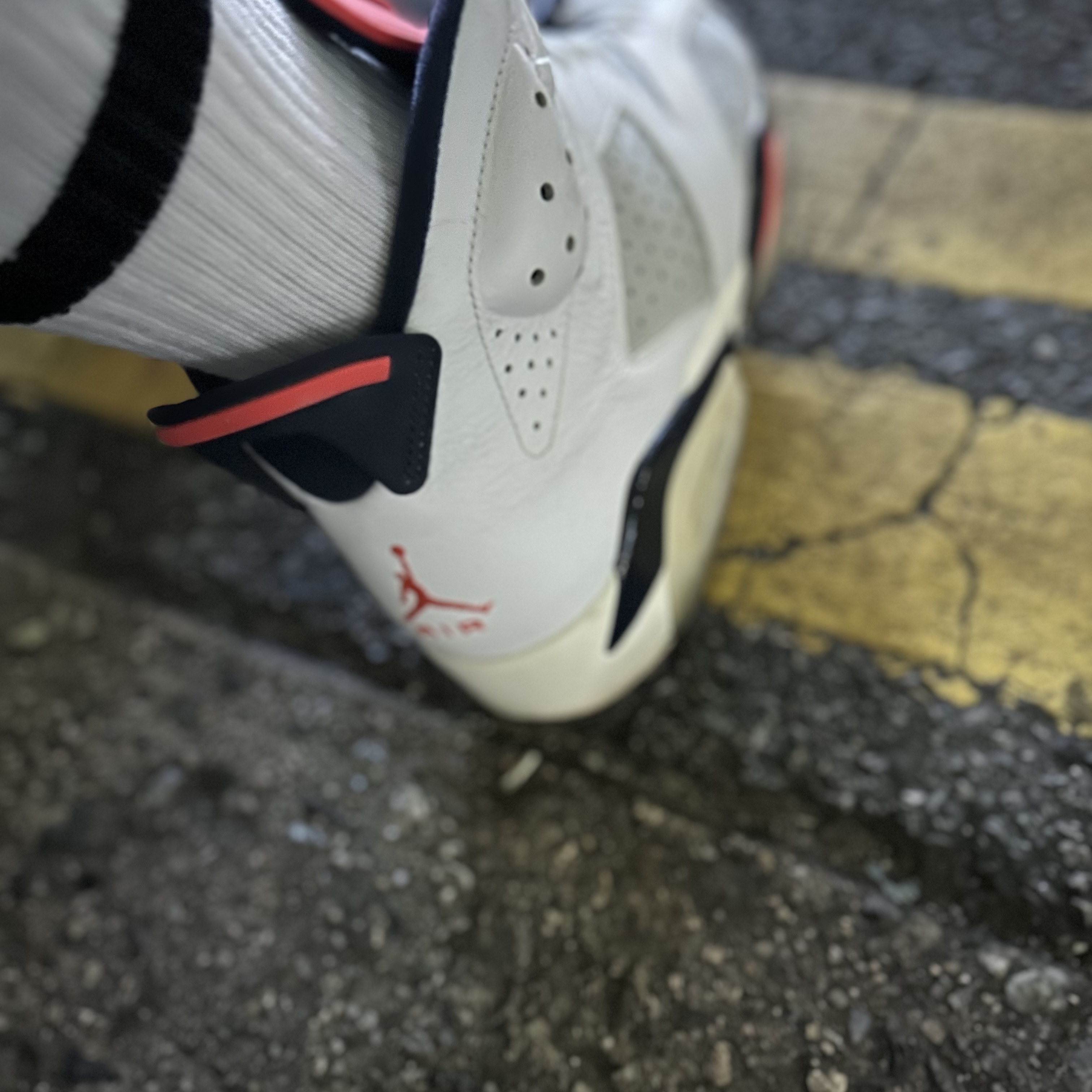 Jordan 6 Retro Tinker 착용 스타일 - 3
