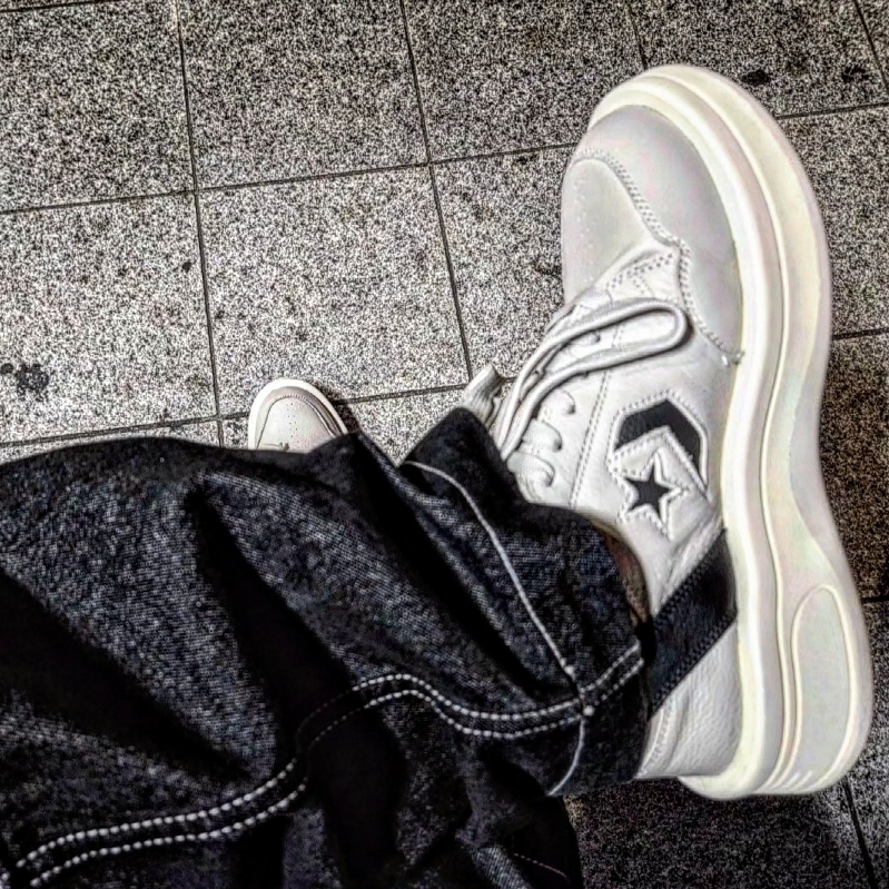 Converse x Drkshdw Turbowpn Pelican 착용 스타일 - 1