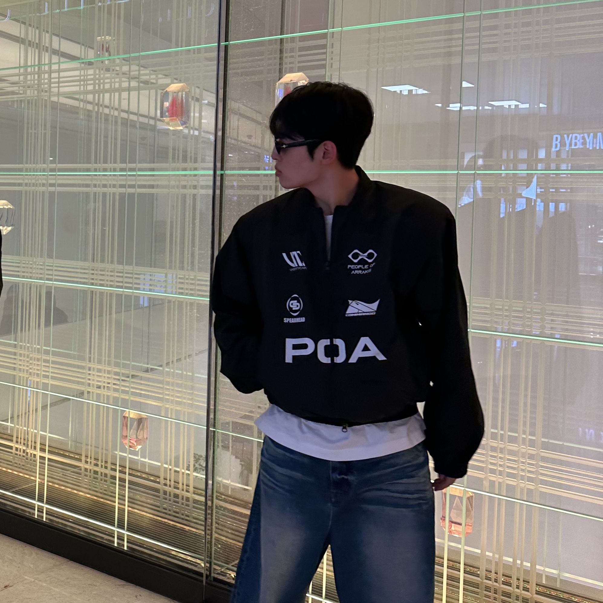Undermycar Acer Padded Shoulder Crop Blouson Ebony - 23FW, Gentle Monster Bandoneon.L 01 Black 착용 스타일 - 4