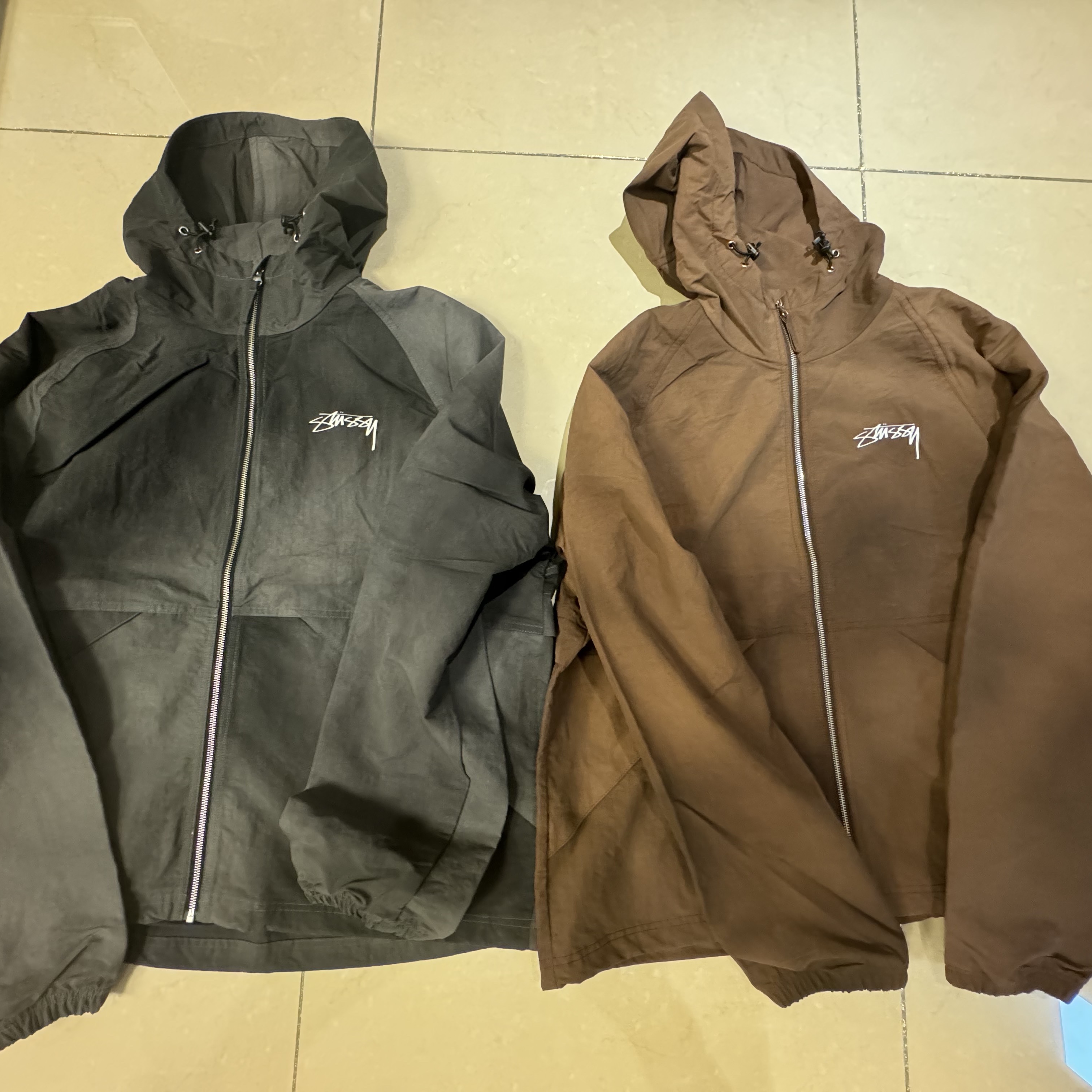 Stussy Wave Dye Beach Shell Jacket Coffee, Stussy Wave Dye Beach Shell Jacket Black 착용 스타일