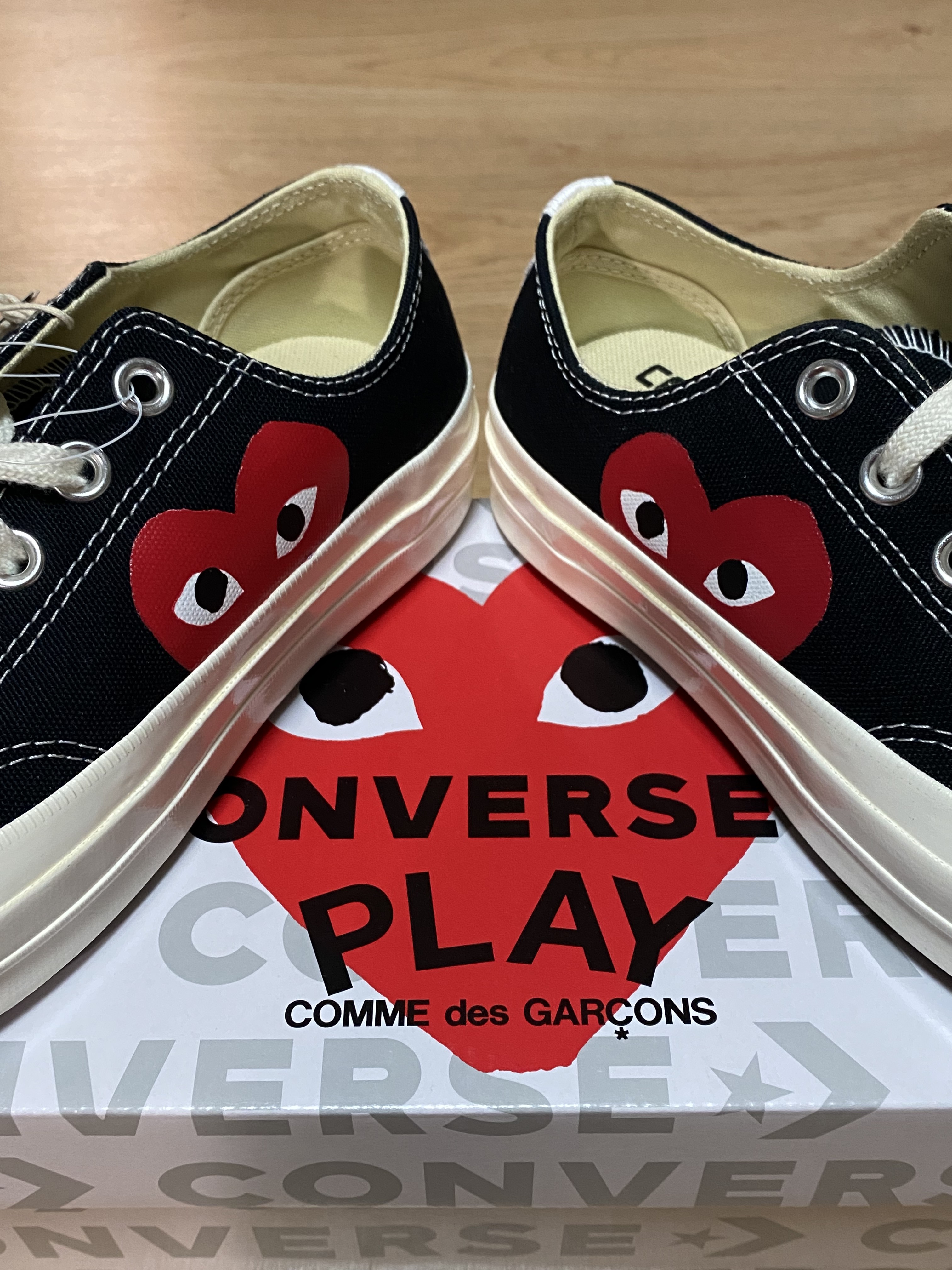 Converse x Play Comme des Garcons Chuck 70 Ox Black 착용 스타일 - 2