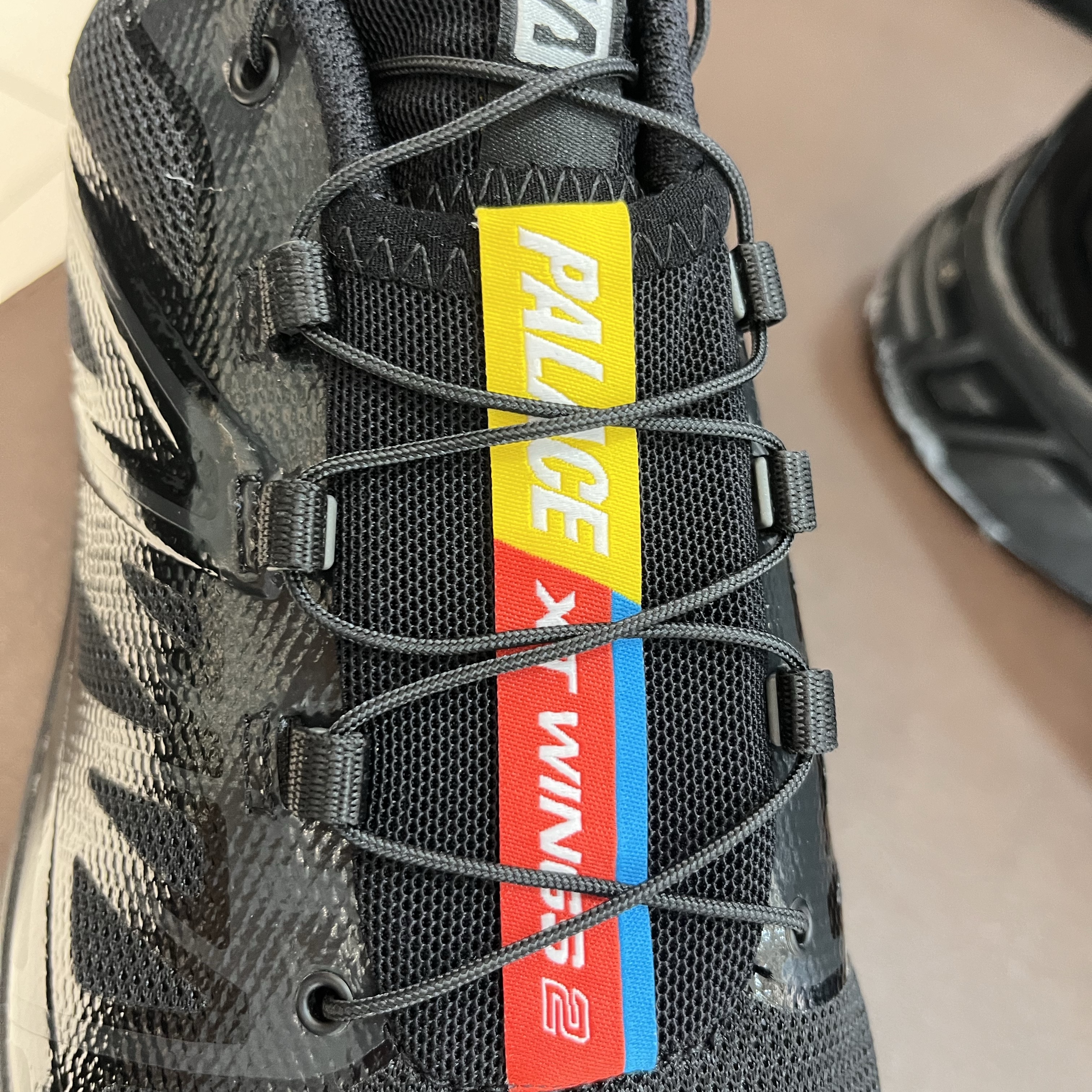 Salomon x Palace XT-Wings 2 Black 착용 스타일 - 4