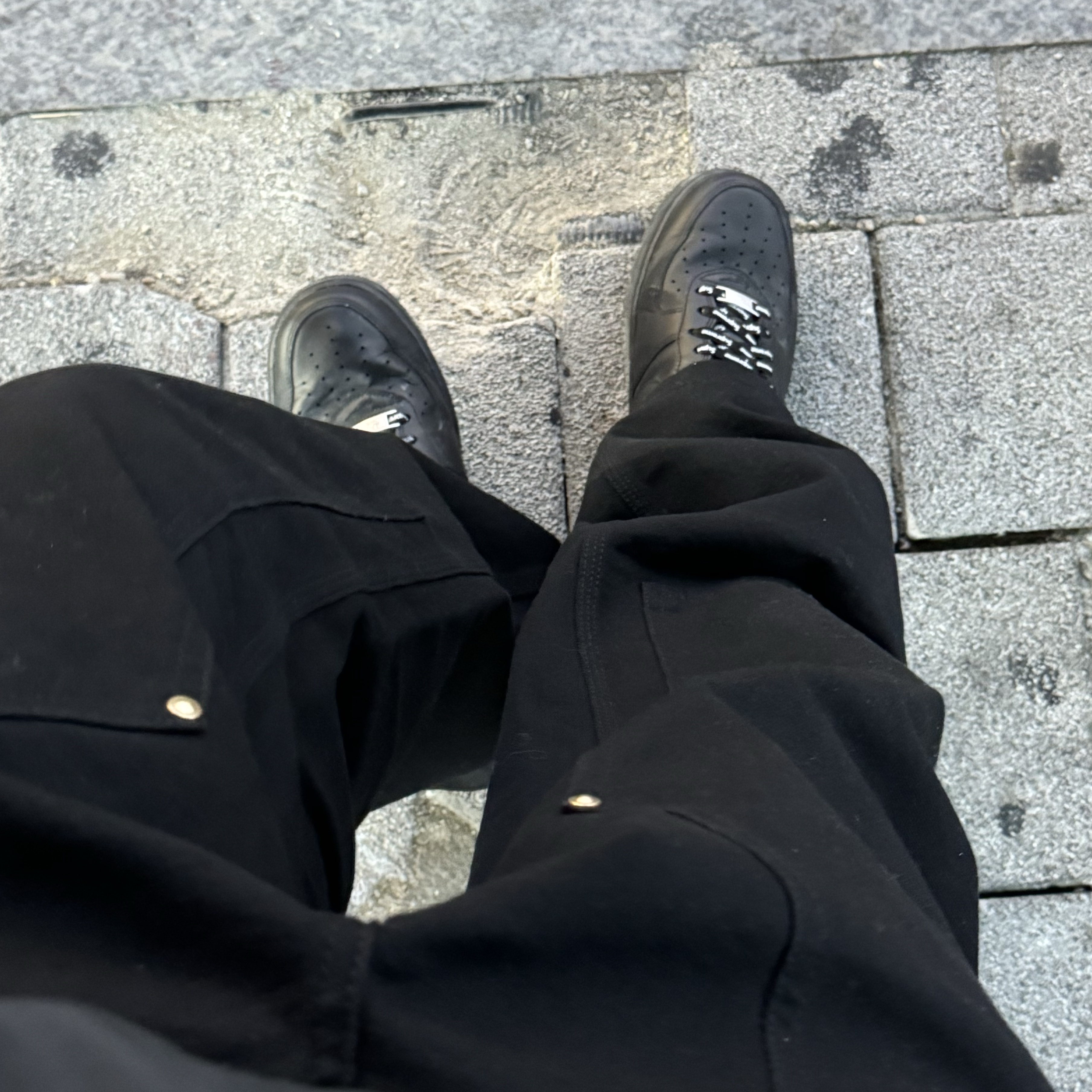Nike x Supreme Air Force 1 Low Black 착용 스타일