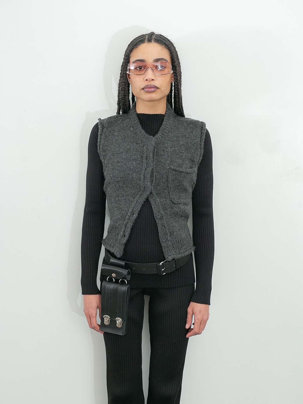 Perverze Wool String Top and Scarf Gray 착용 스타일