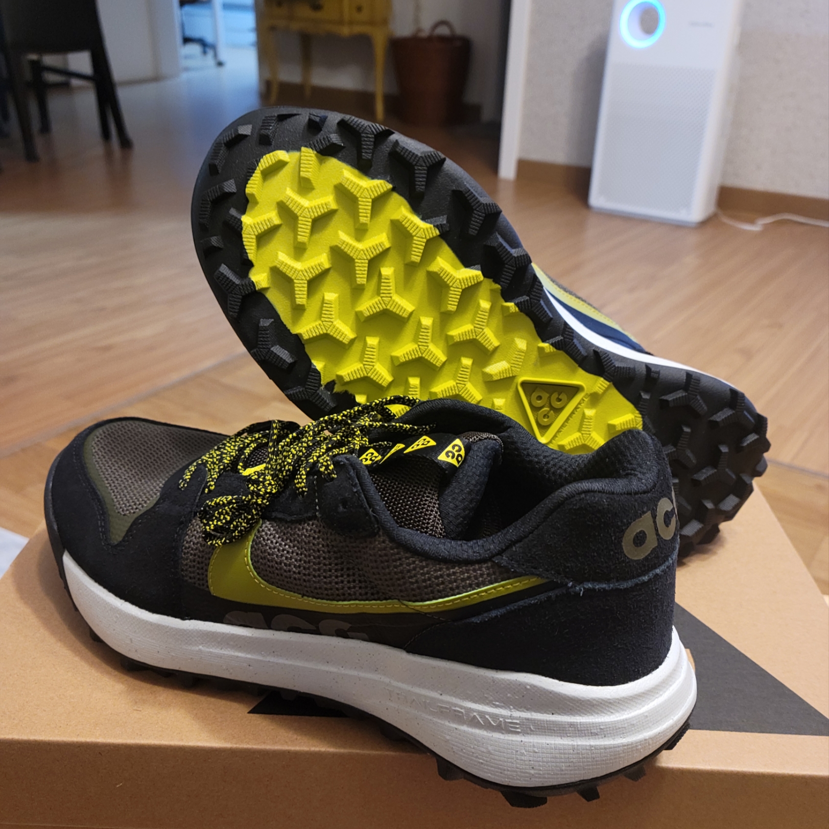 Nike ACG Lowcate Black Moss 착용 스타일 - 4