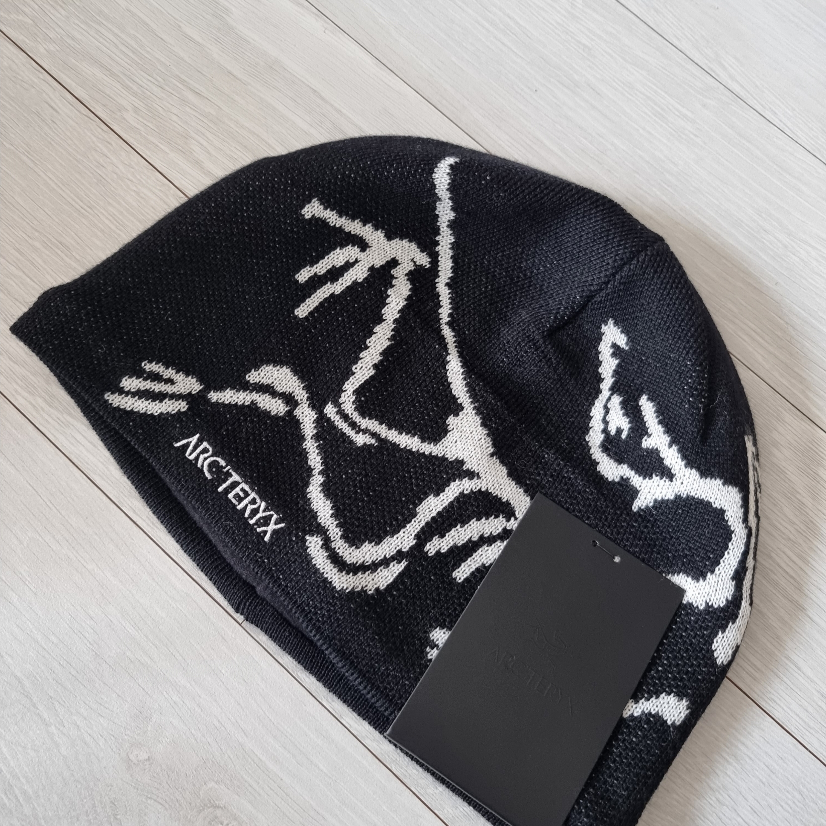 Arc'teryx Bird Head Toque Orca 착용 스타일