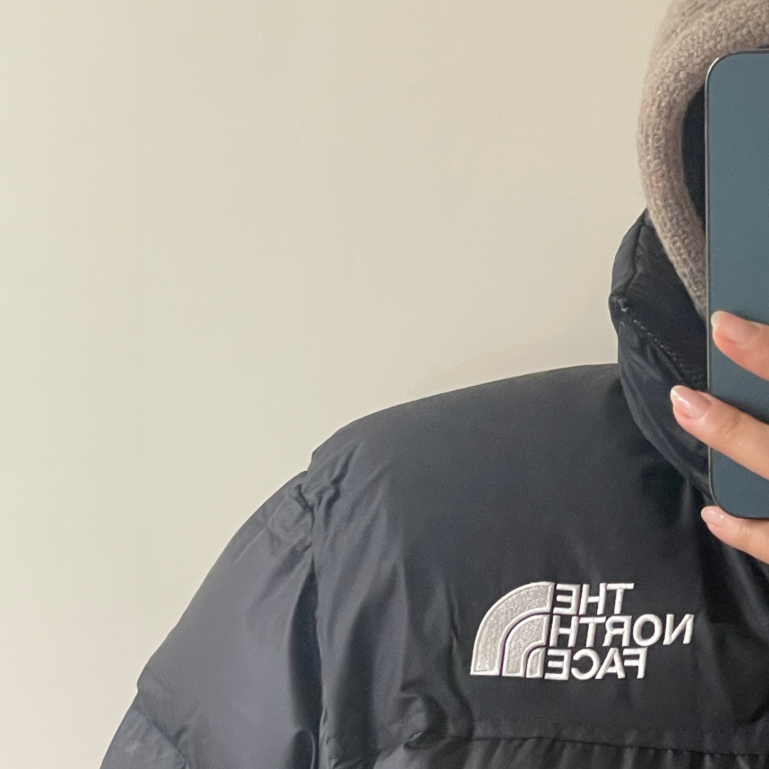 The North Face 1996 Eco Nuptse Jacket Black 착용 스타일 - 1