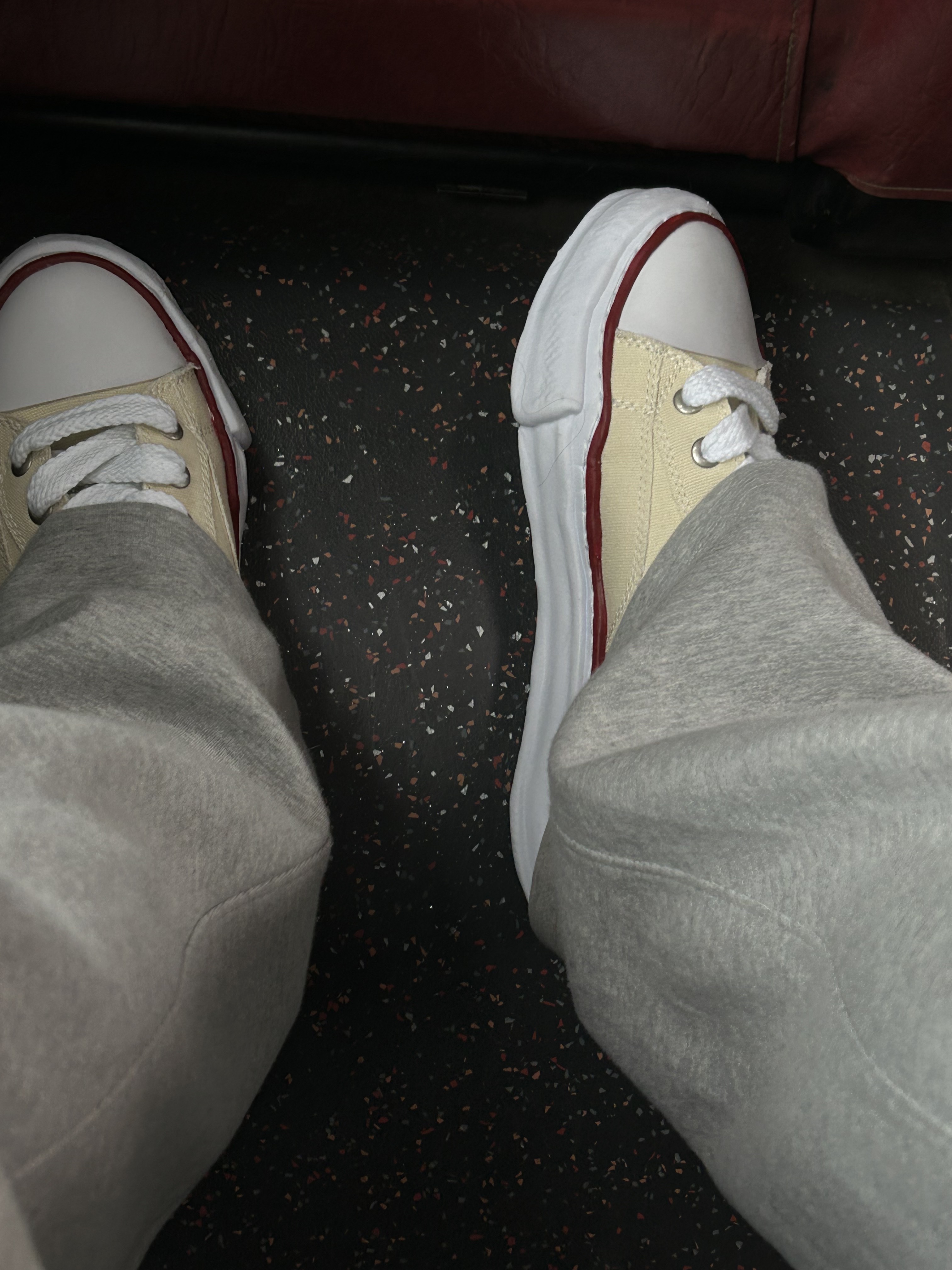 Maison Mihara Yasuhiro Peterson OG Sole Canvas Low-top Sneakers Natural 착용 스타일