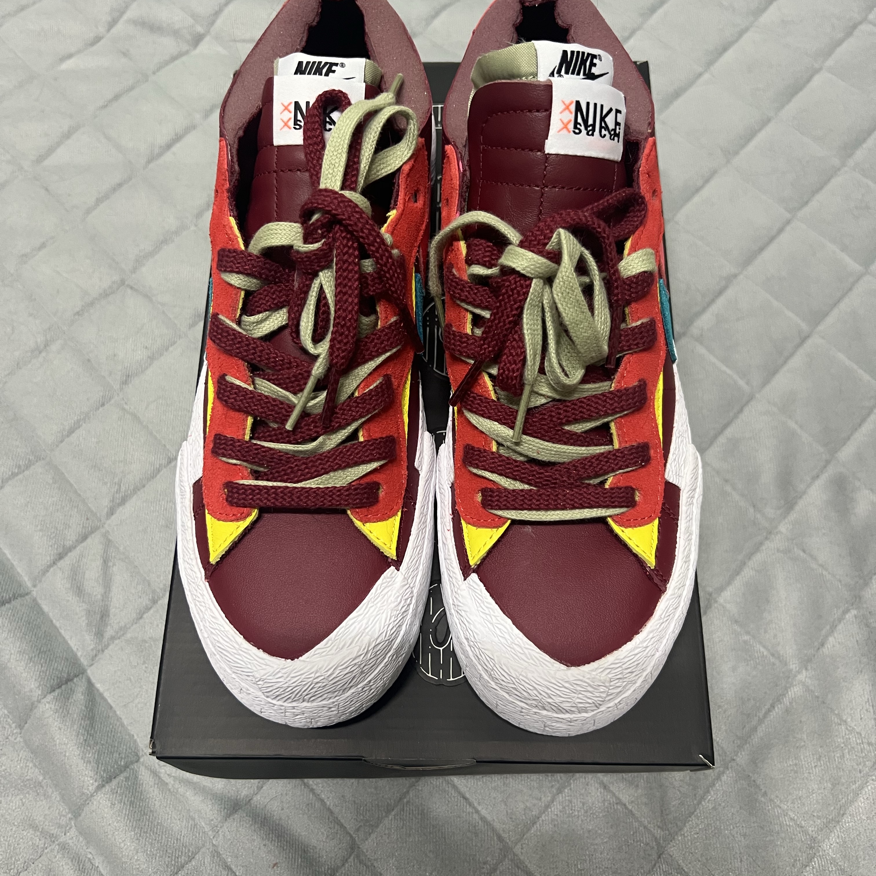Nike x Sacai x Kaws Blazer Low Team Red 착용 스타일 - 1