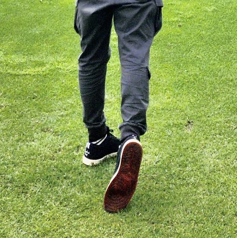 Jordan 1 x Eastside Golf Low Midnight Navy 착용 스타일