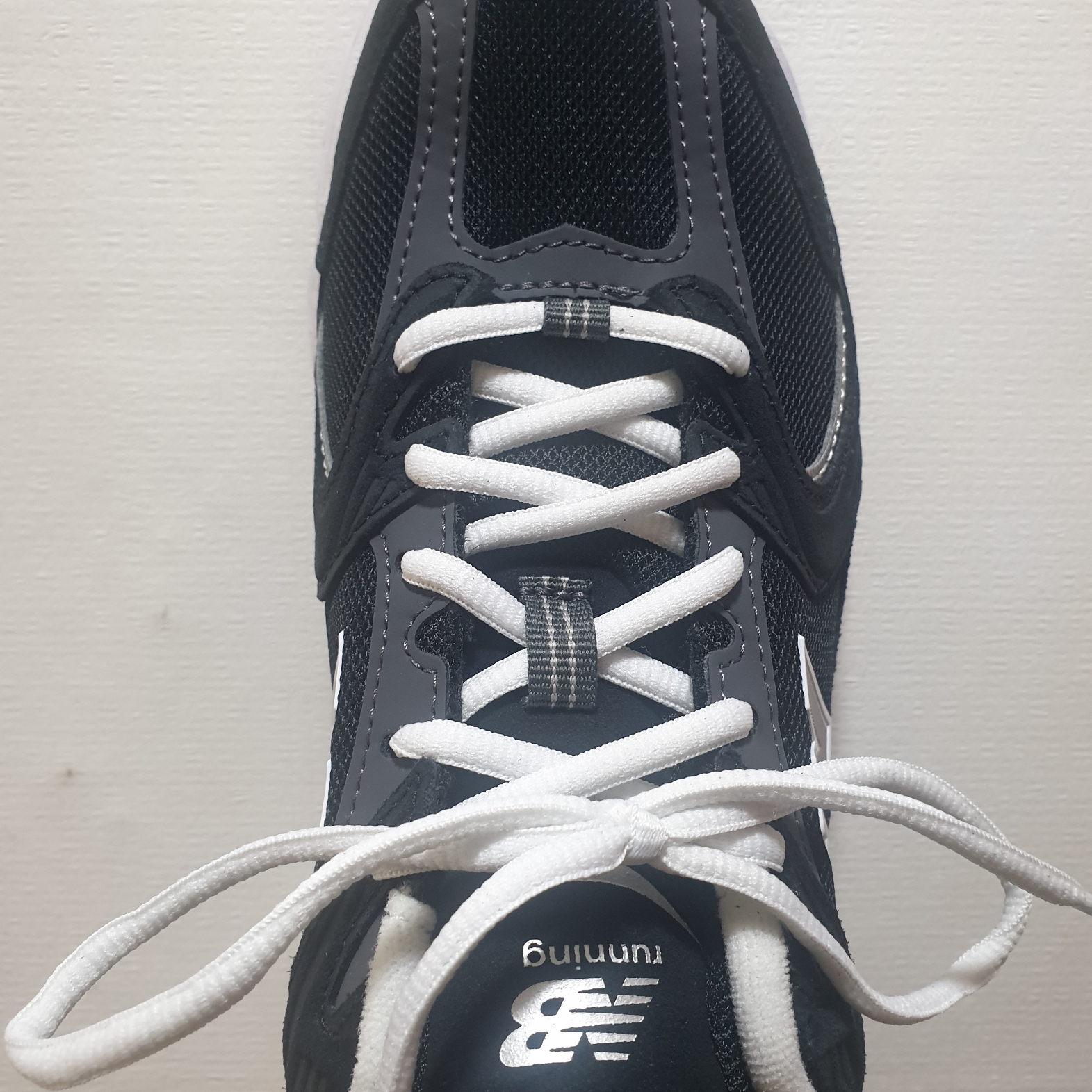 New Balance 530 Classic Black 착용 스타일 - 1