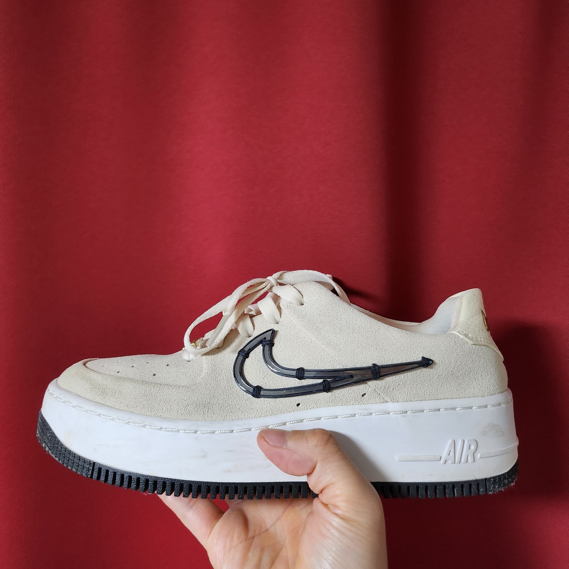 (W) Nike Air Force 1 Sage Low LX Light Cream Black 착용 스타일