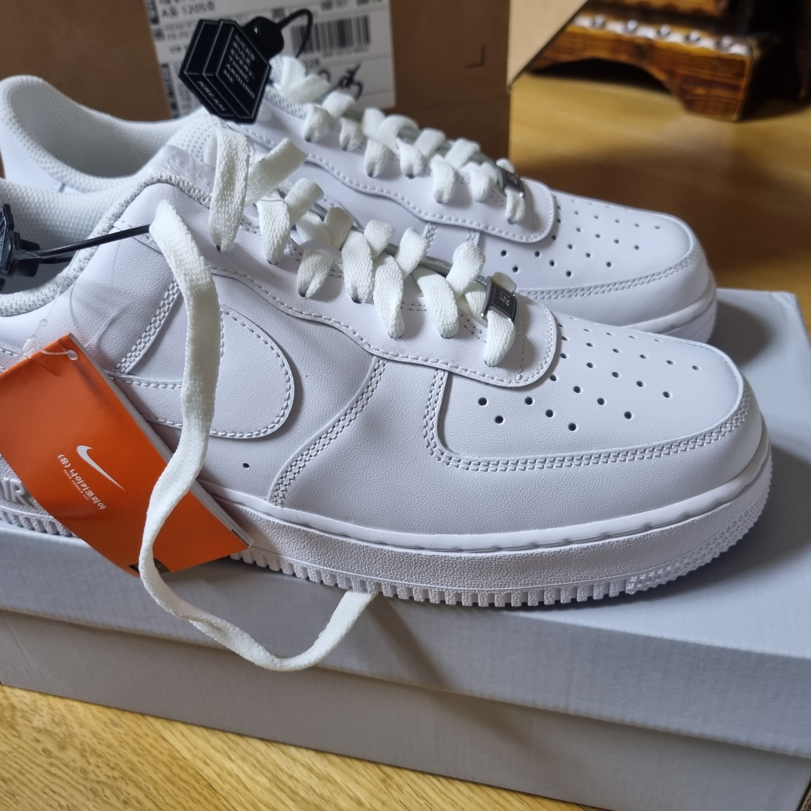 Nike Air Force 1 '07 Low White 착용 스타일 - 1