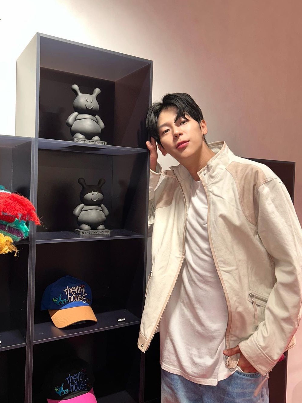Thevinylhouse Twotone Ball Cap Blue 착용 스타일