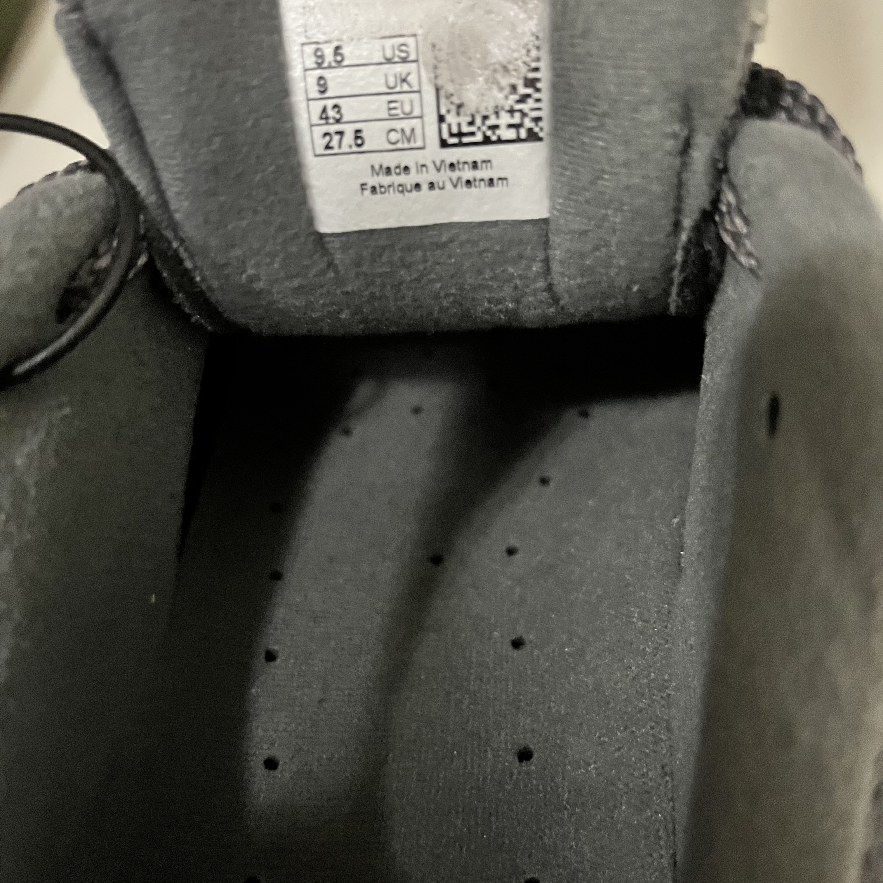 New Balance 2002R Gray 착용 스타일 - 2