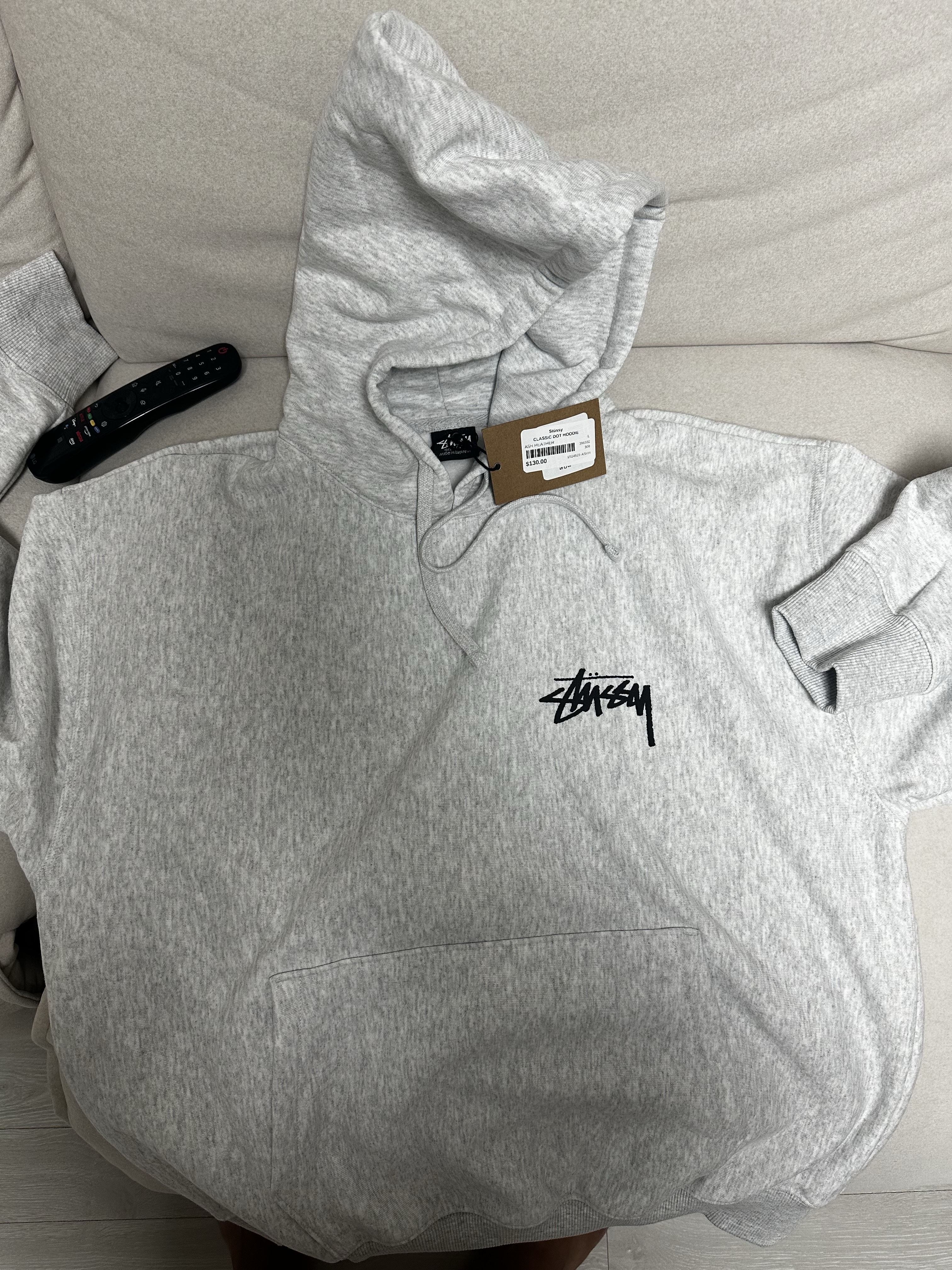 Stussy Classic Dot Zip Hoodie Ash Heather 착용 스타일 - 1