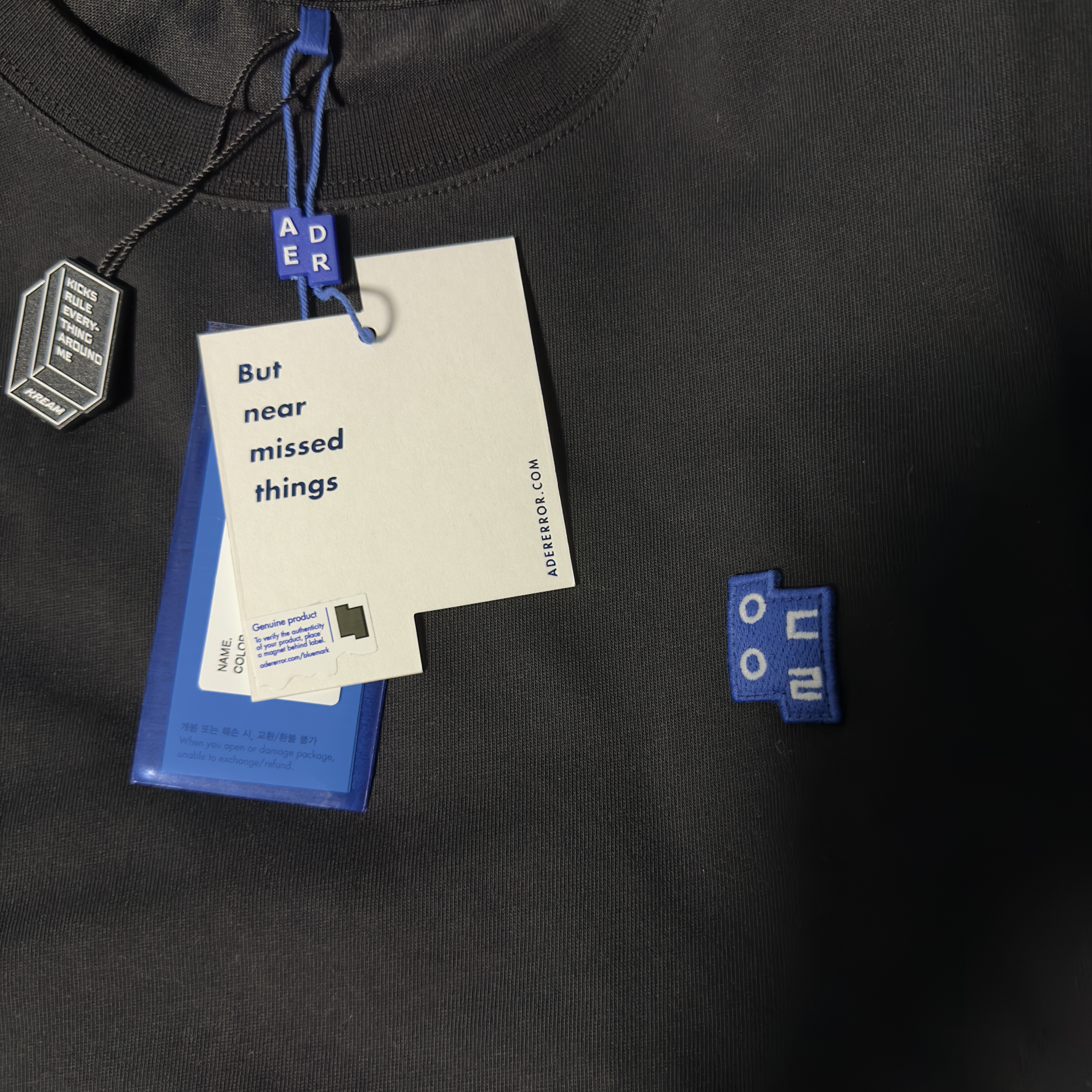 Ader Error Sig; TRS Tag T-Shirt 05 Noir 착용 스타일 - 1