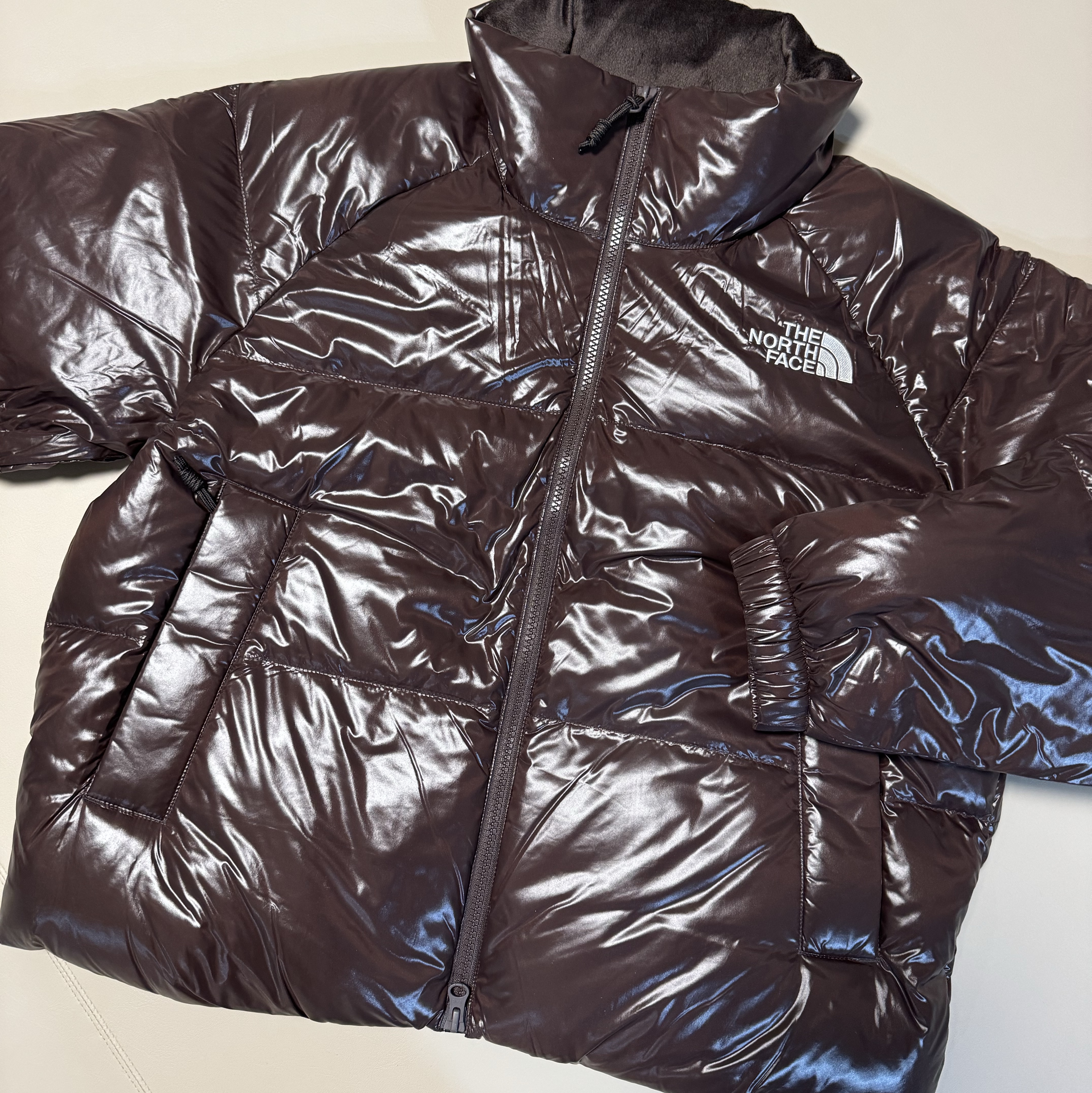(W) The North Face White Label Neo Puffy Down Jacket Brown 착용 스타일
