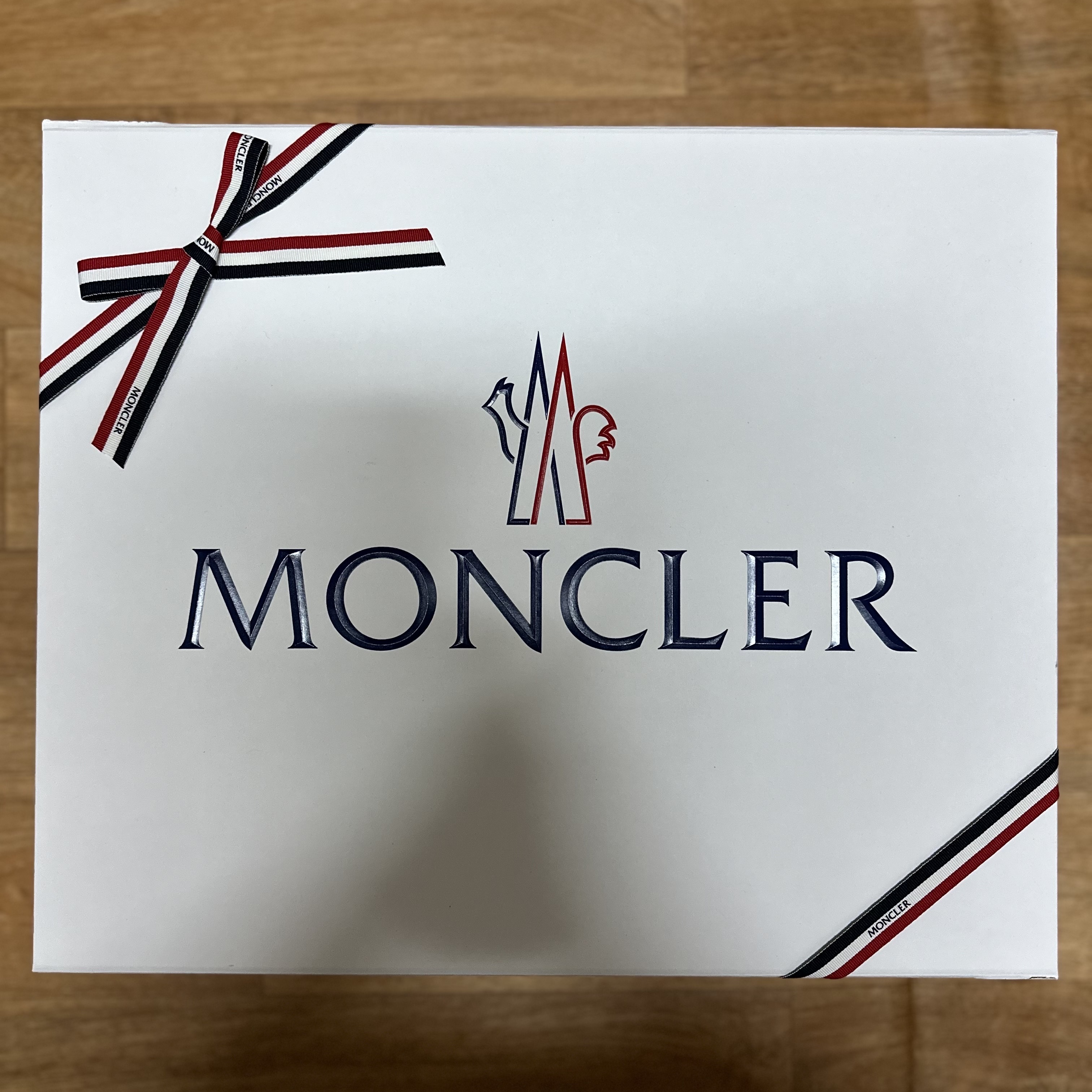 Moncler x Adidas Fleece Sweatpants Light Grey - 23FW 착용 스타일 - 1
