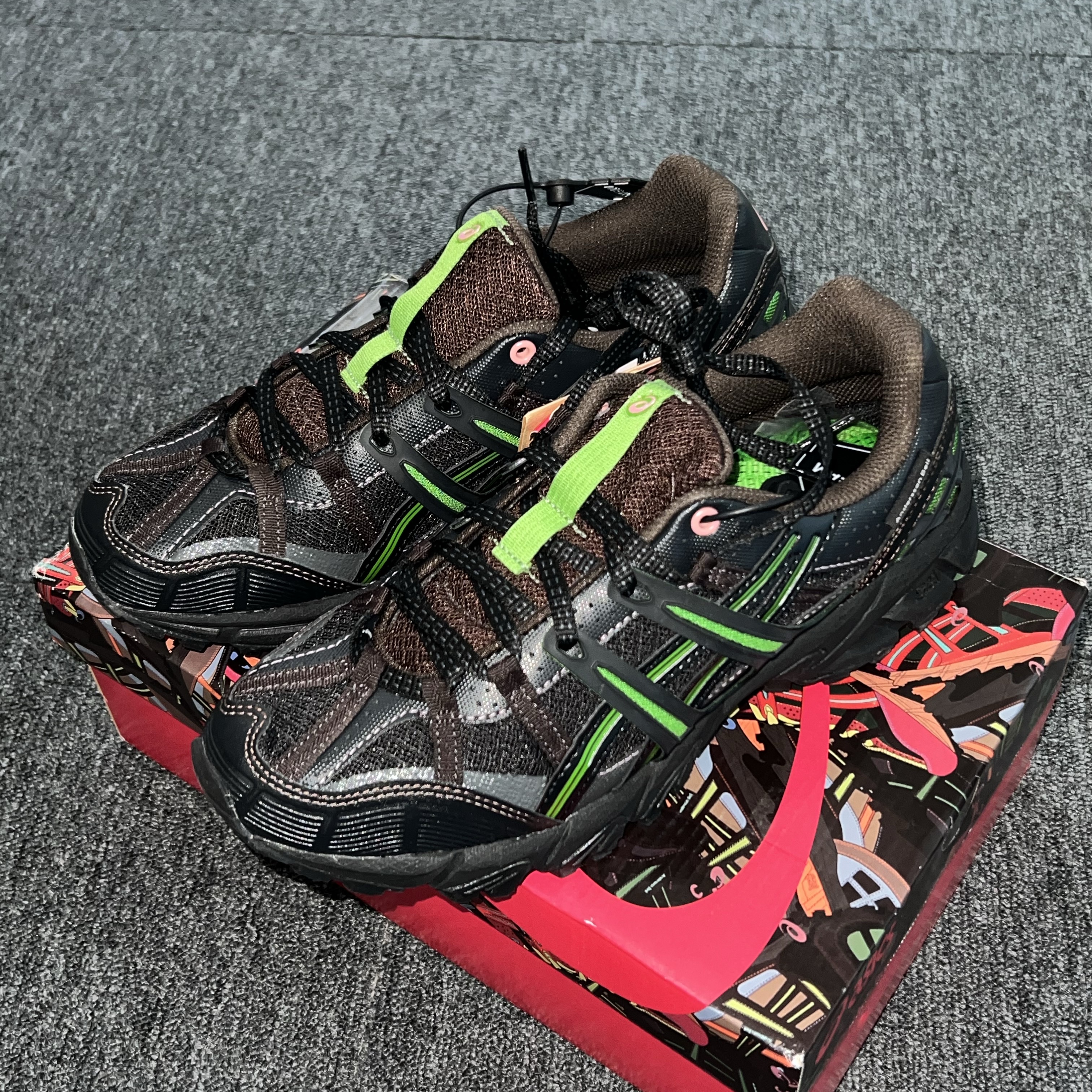 Asics x Andersson Bell Gel-Sonoma 15-50 Black Green 착용 스타일