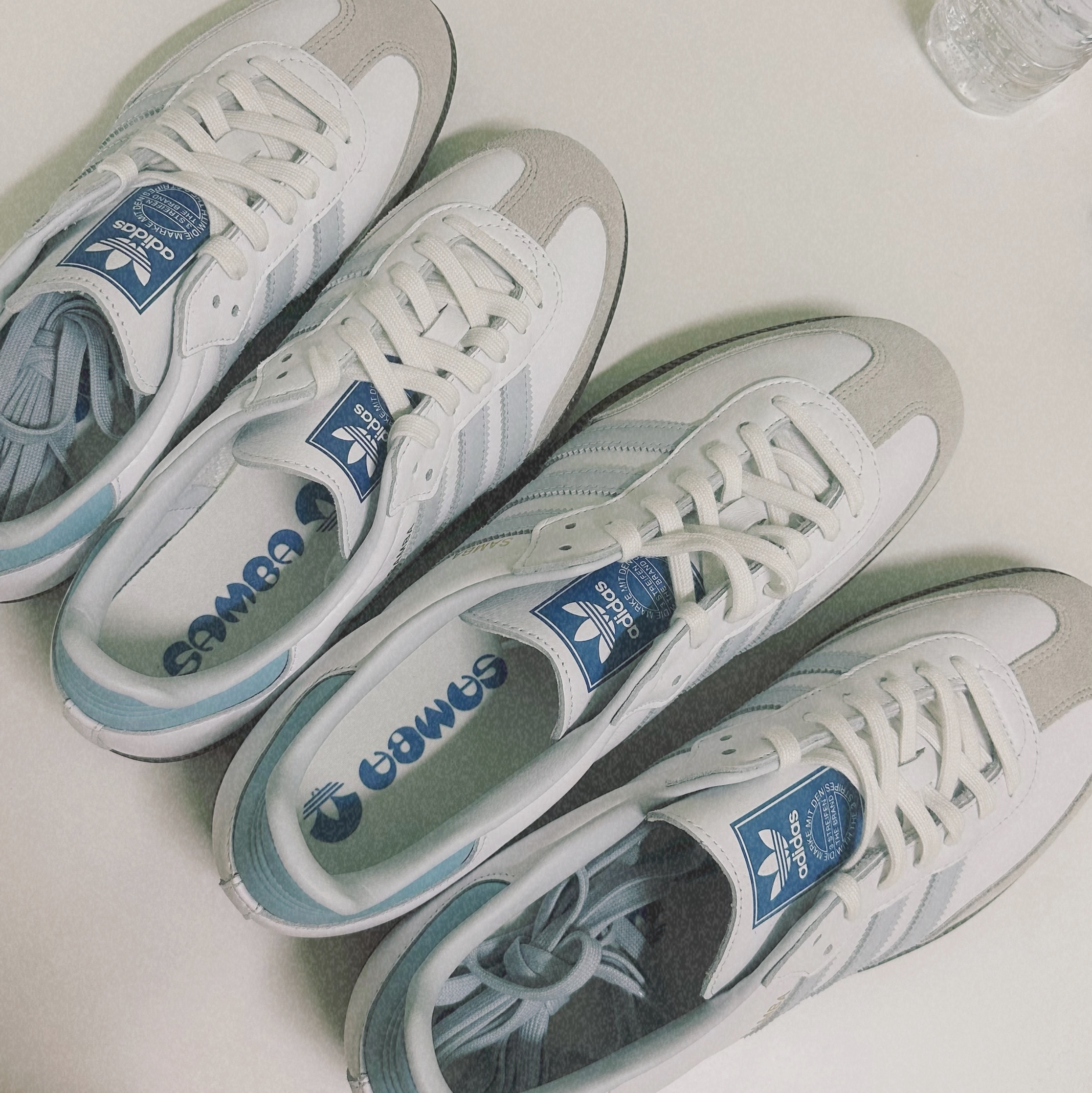 Adidas Samba OG Core White Halo Blue 착용 스타일