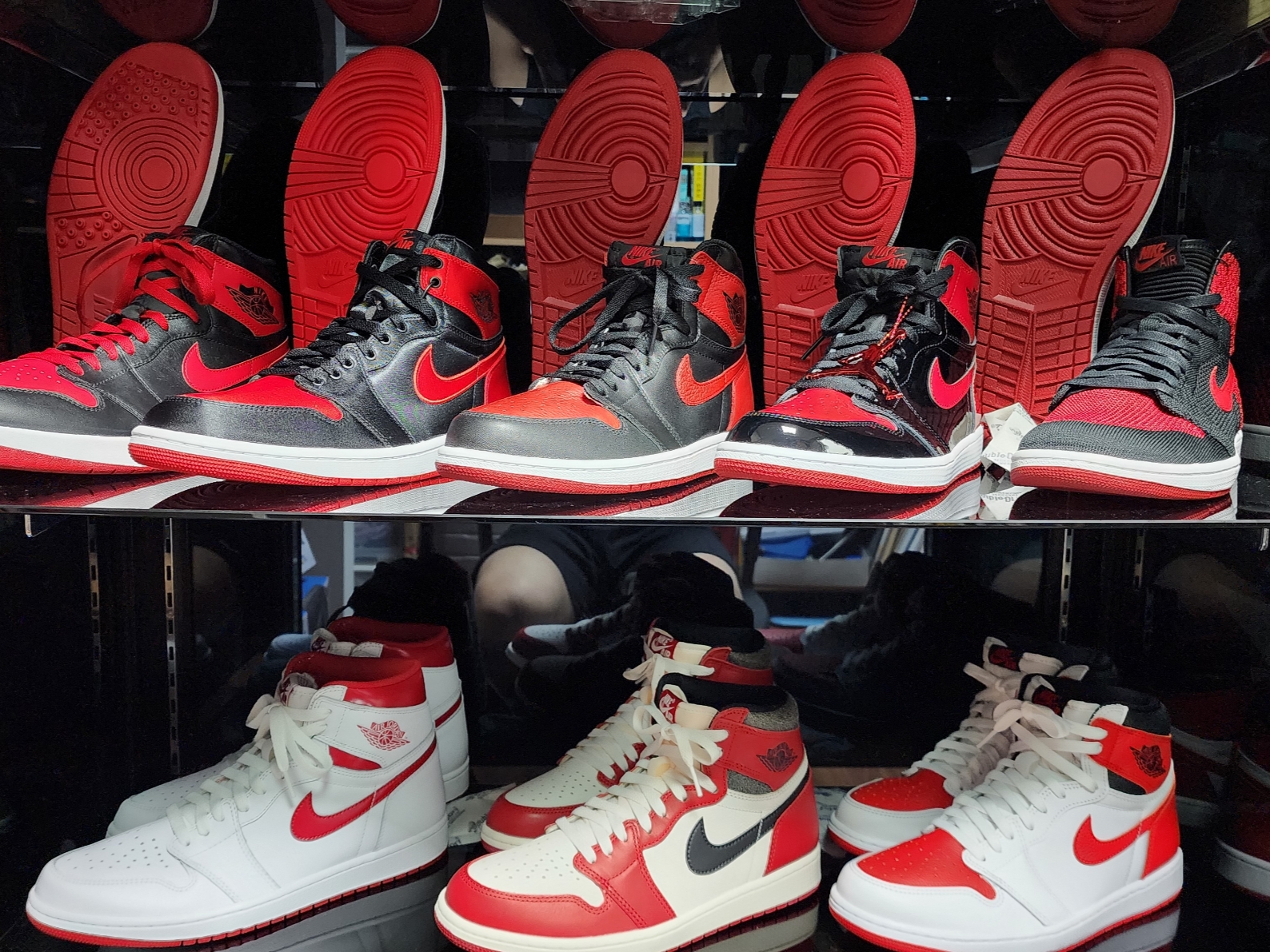 Jordan 1.5 Retro Bred, Jordan 1 Retro High OG Bred Banned 2016 착용 스타일 - 1