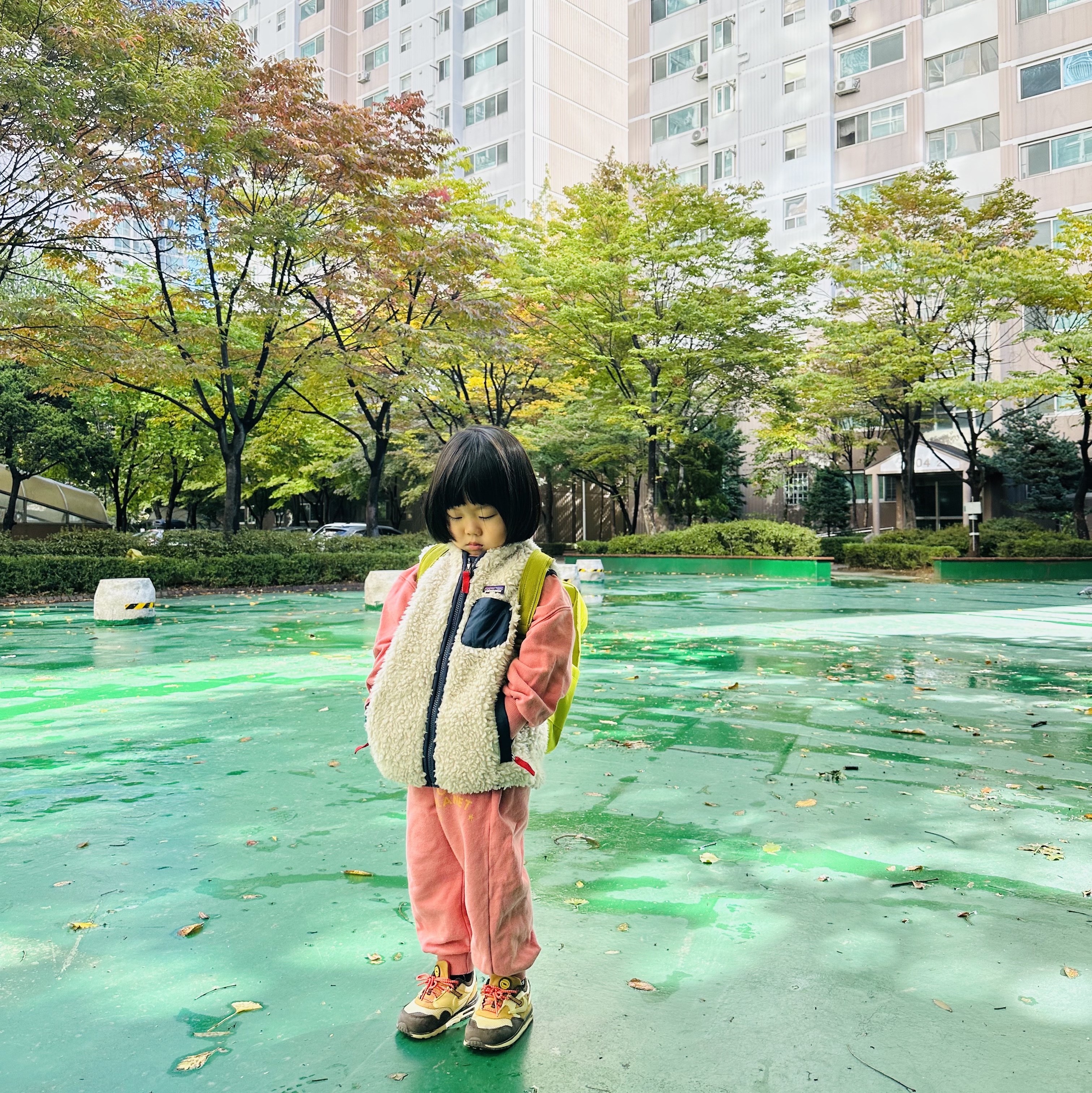 (Baby) Patagonia Retro-X Fleece Vest Natural New Navy, (TD) Nike x Travis Scott Air Max 1 Cact.us Brown 착용 스타일 - 2