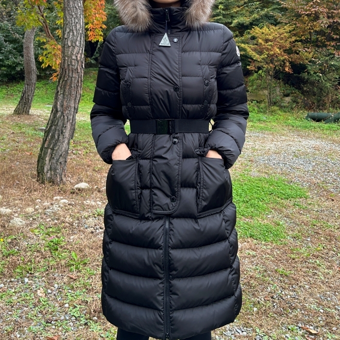 (W) Moncler Khloe Long Down Jacket Black - 23FW, (W) Moncler Boedic Long Down Jacket Black - 22FW 착용 스타일 - 2
