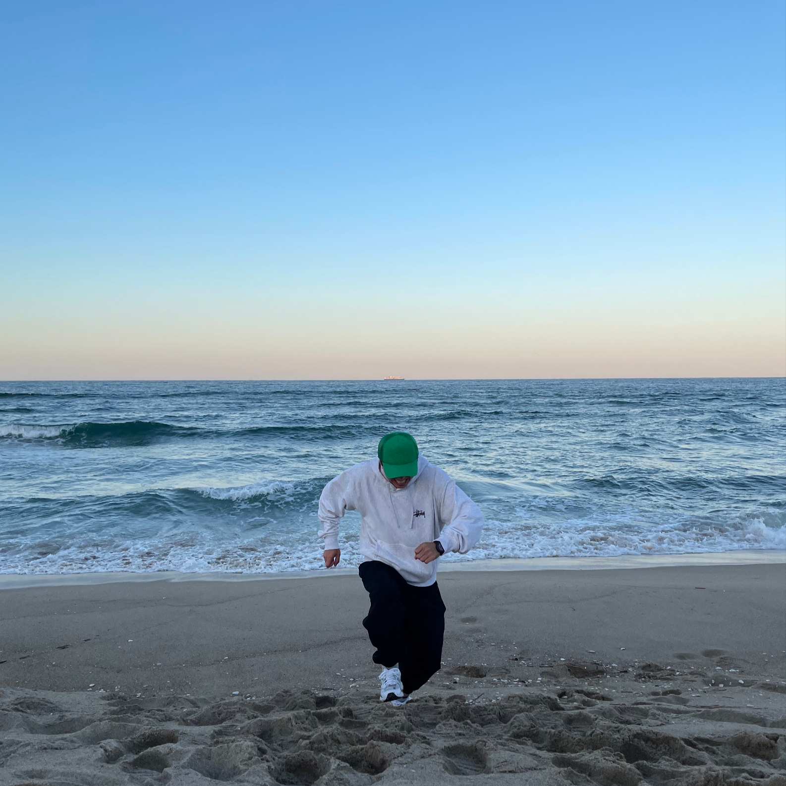Stussy Basic Stussy Hoodie Ash Heather 2023 착용 스타일 - 4