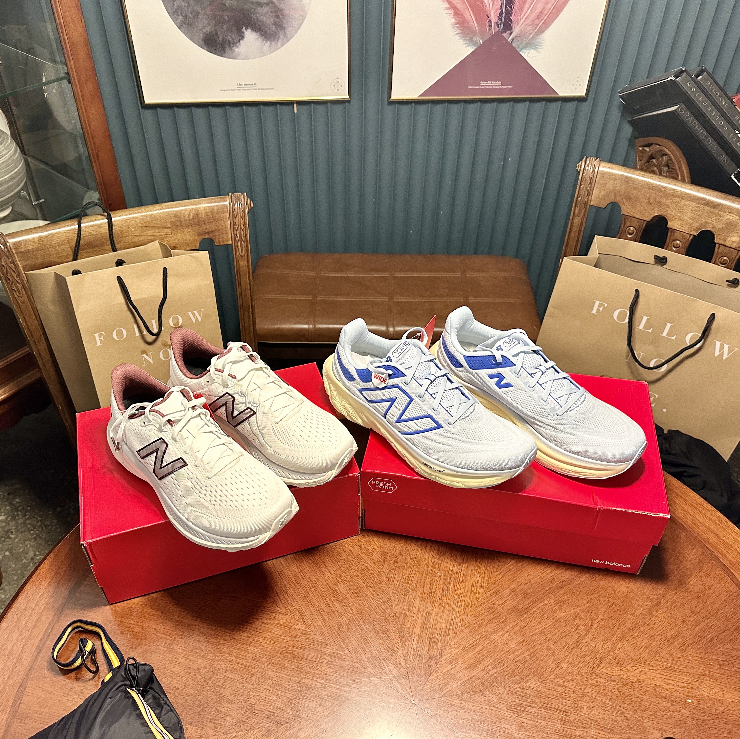 New Balance Fresh Foam X 1080v13 Starlight Marine Blue - 2E Wide, New Balance Fresh Foam X 860v13 Black Phantom - 2E Wide 착용 스타일 - 1