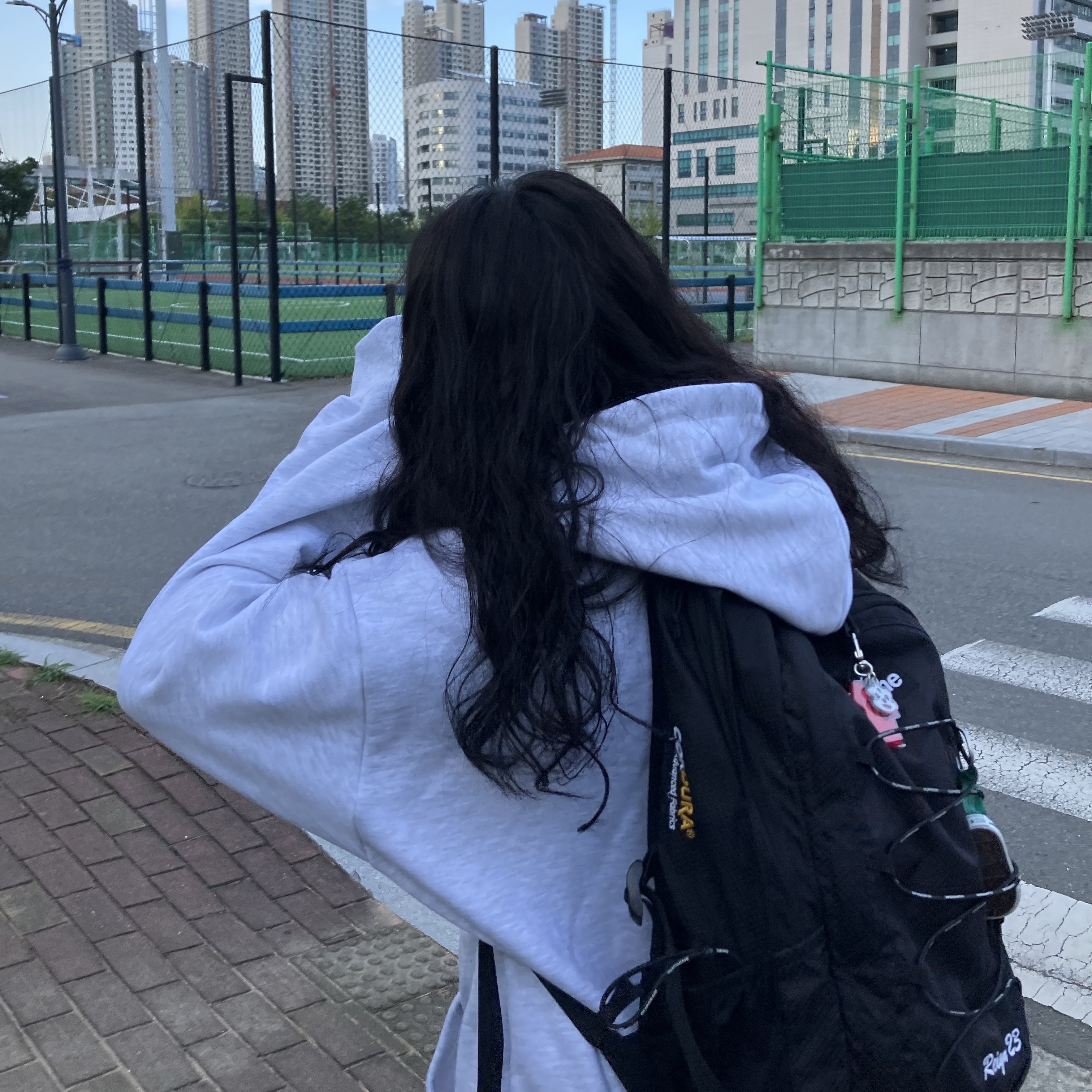 Supreme Backpack Black - 22SS 착용 스타일 - 2