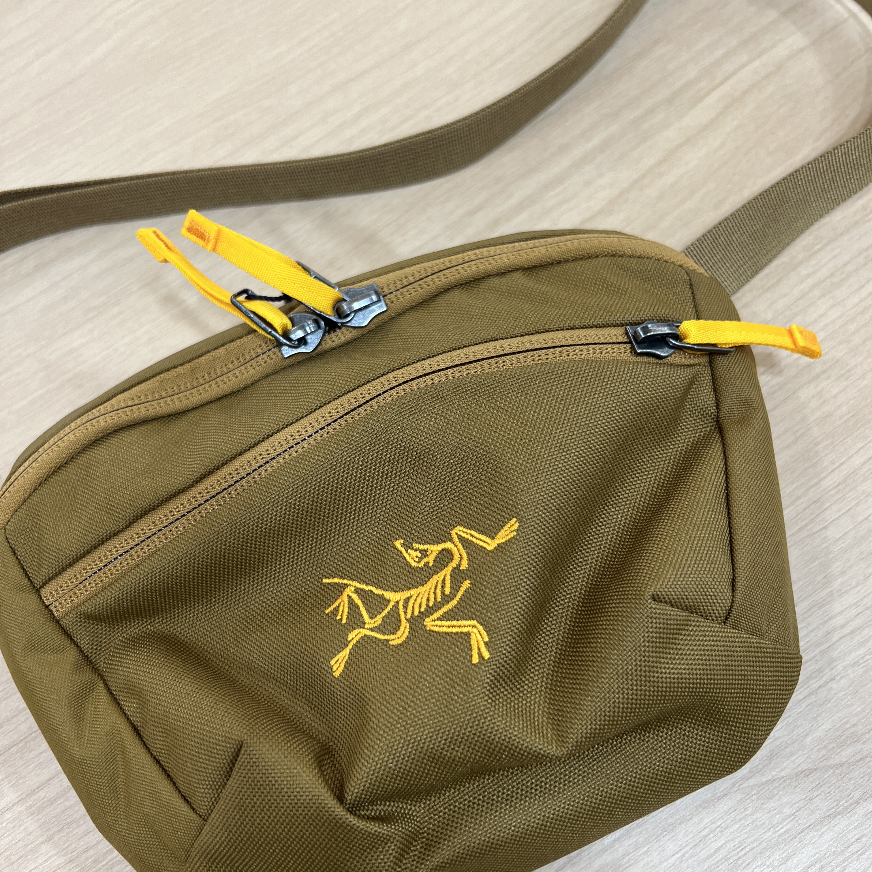 Arc'teryx Mantis 1 Waistpack Relic 착용 스타일 - 1