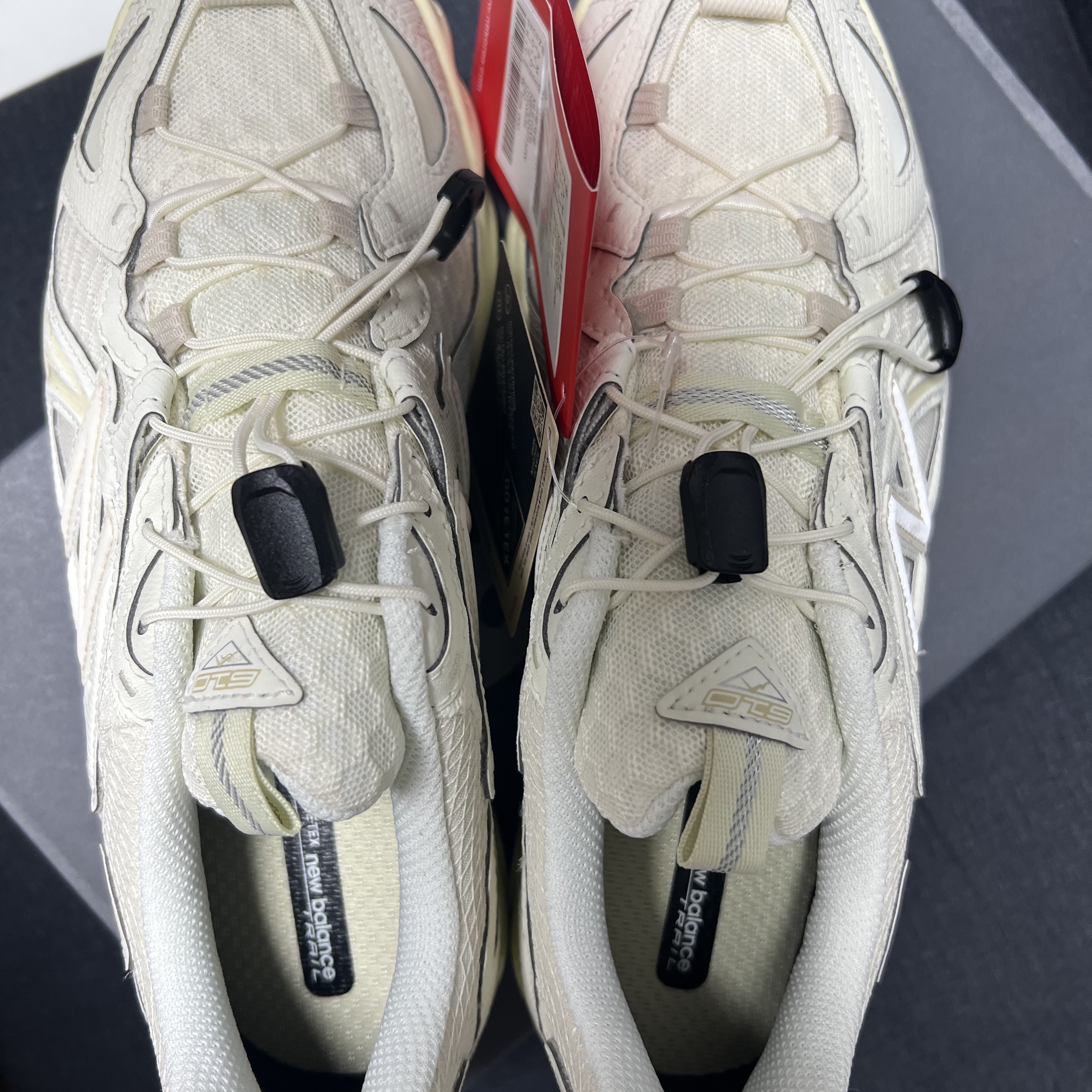 New Balance ML610T White - D Standard 착용 스타일 - 1
