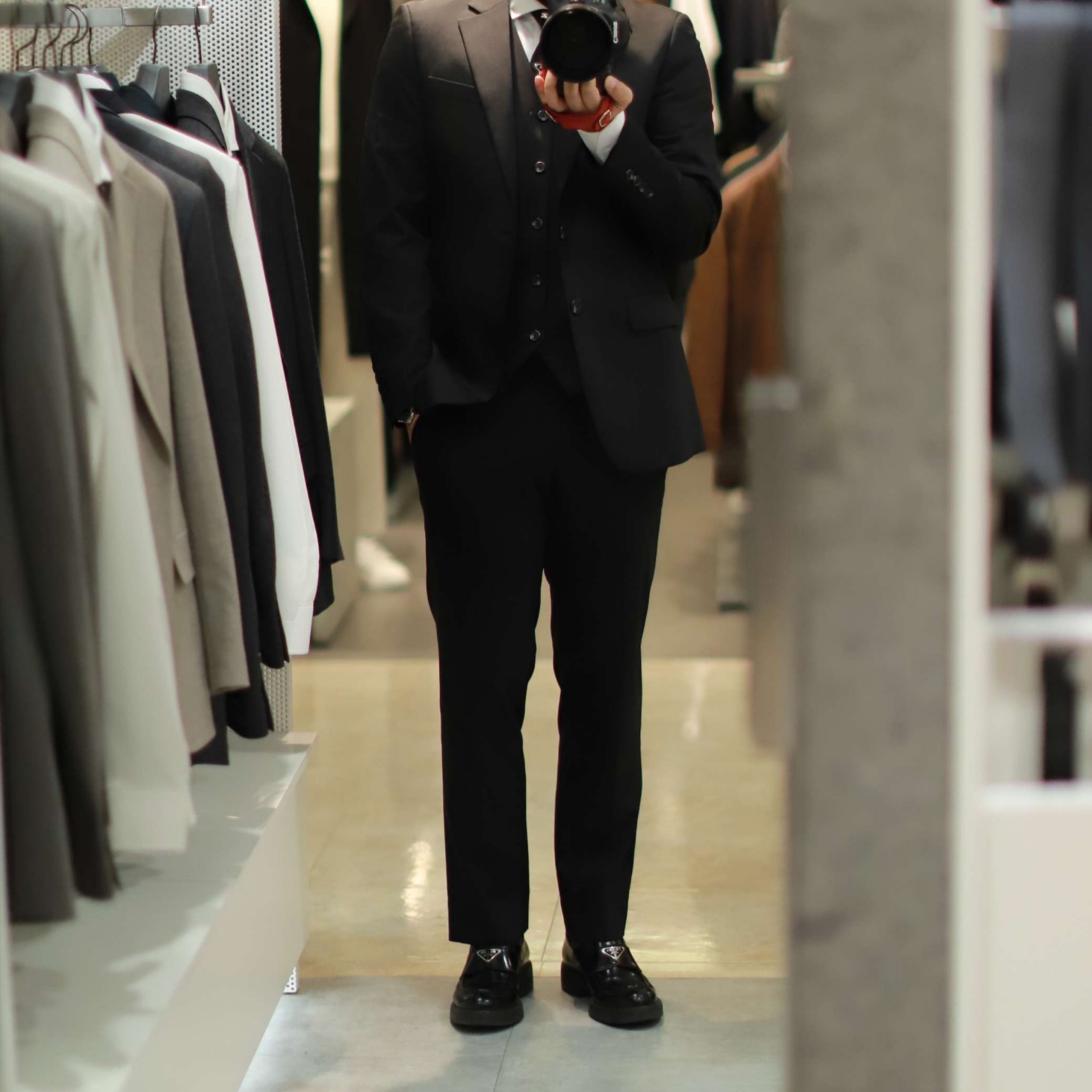 (W) Prada Chocolate Brushed Leather Loafers Black 착용 스타일