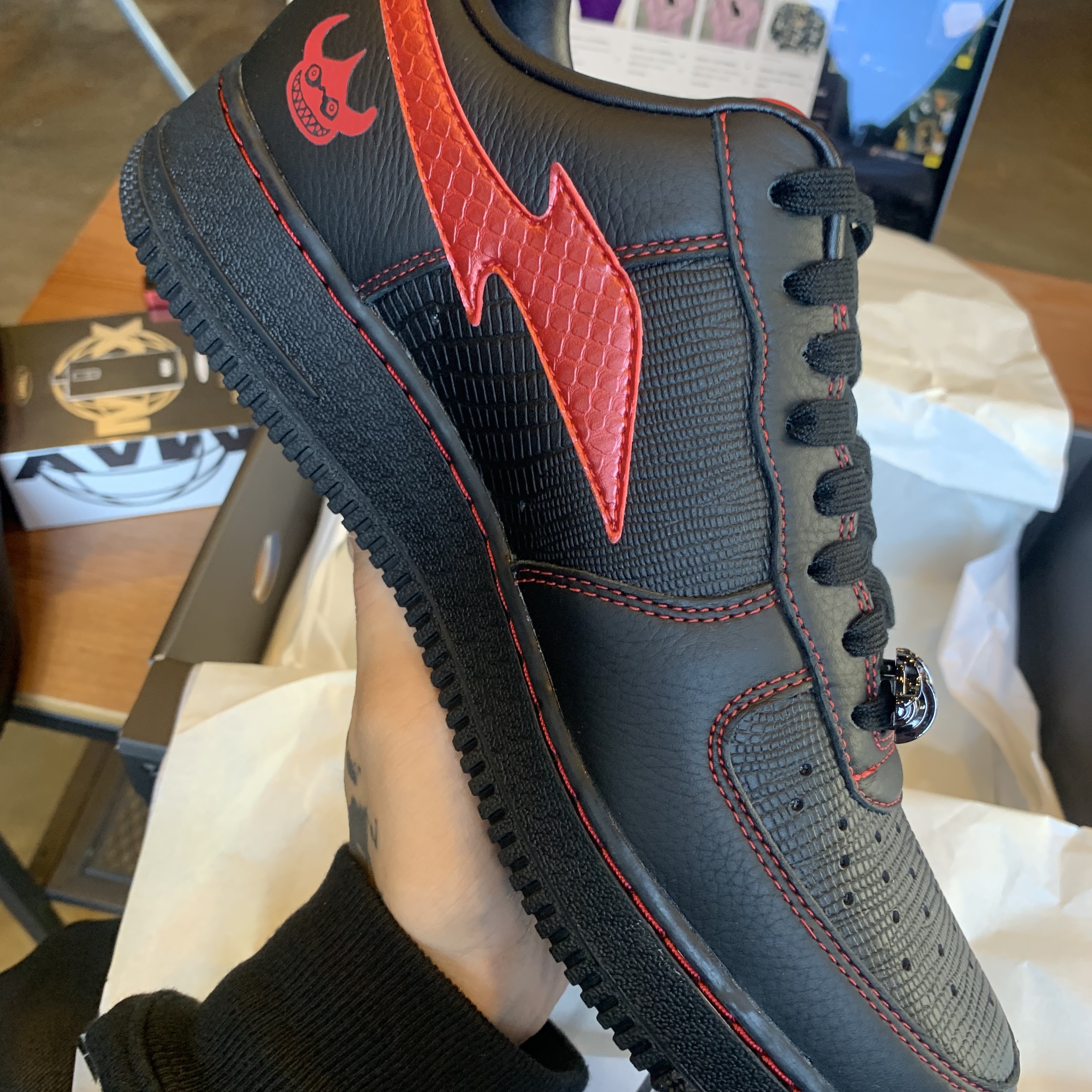 Nike x RTFKT Air Force 1 Low Demon (1031 Limited) 착용 스타일 - 8