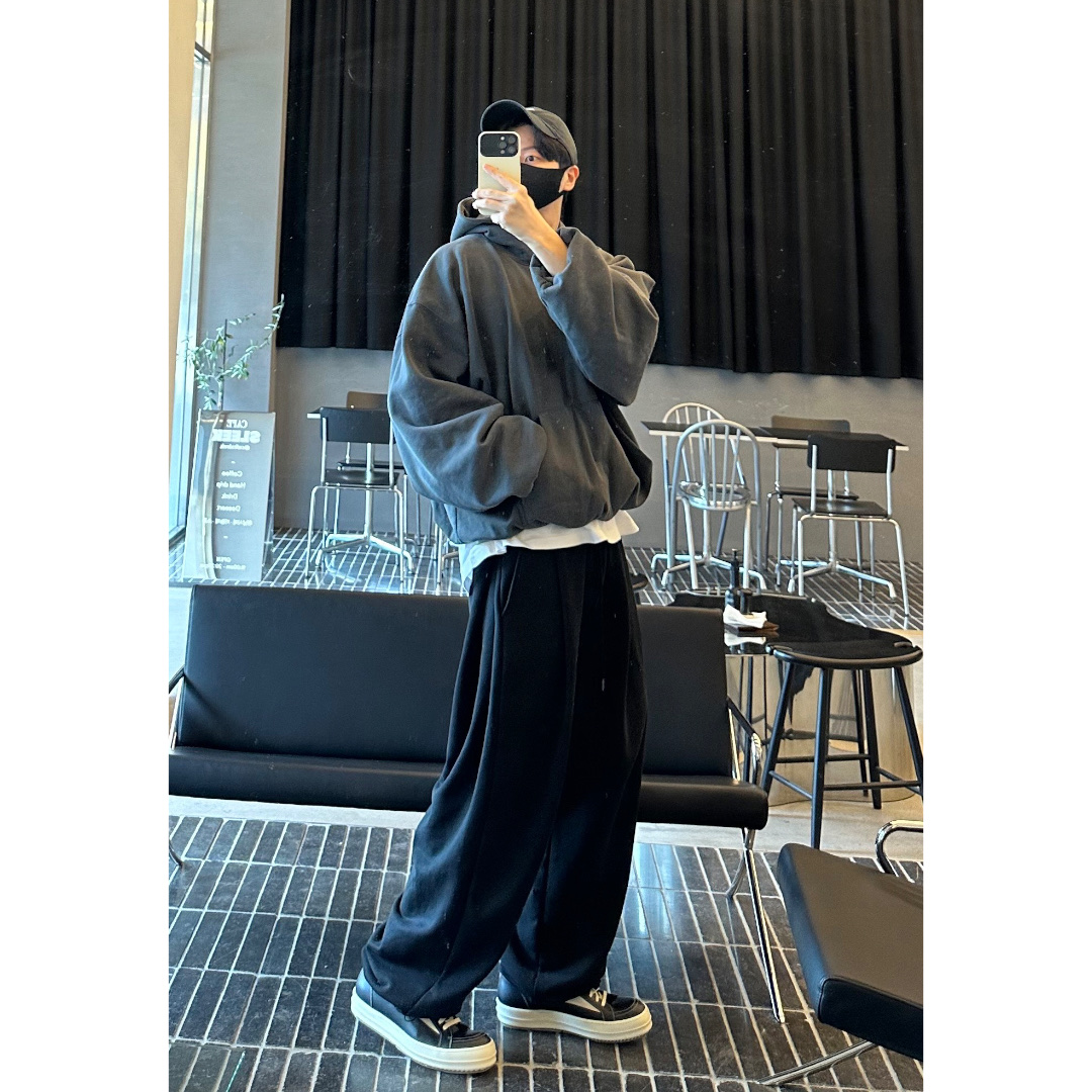 Yeezy Gap Engineered By Balenciaga Dove Hoodie Black, Rick Owens Vintage Sneakers Black 착용 스타일 - 2