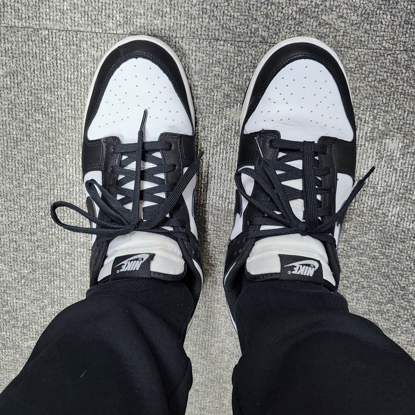 Nike Dunk Low Retro Black 착용 스타일
