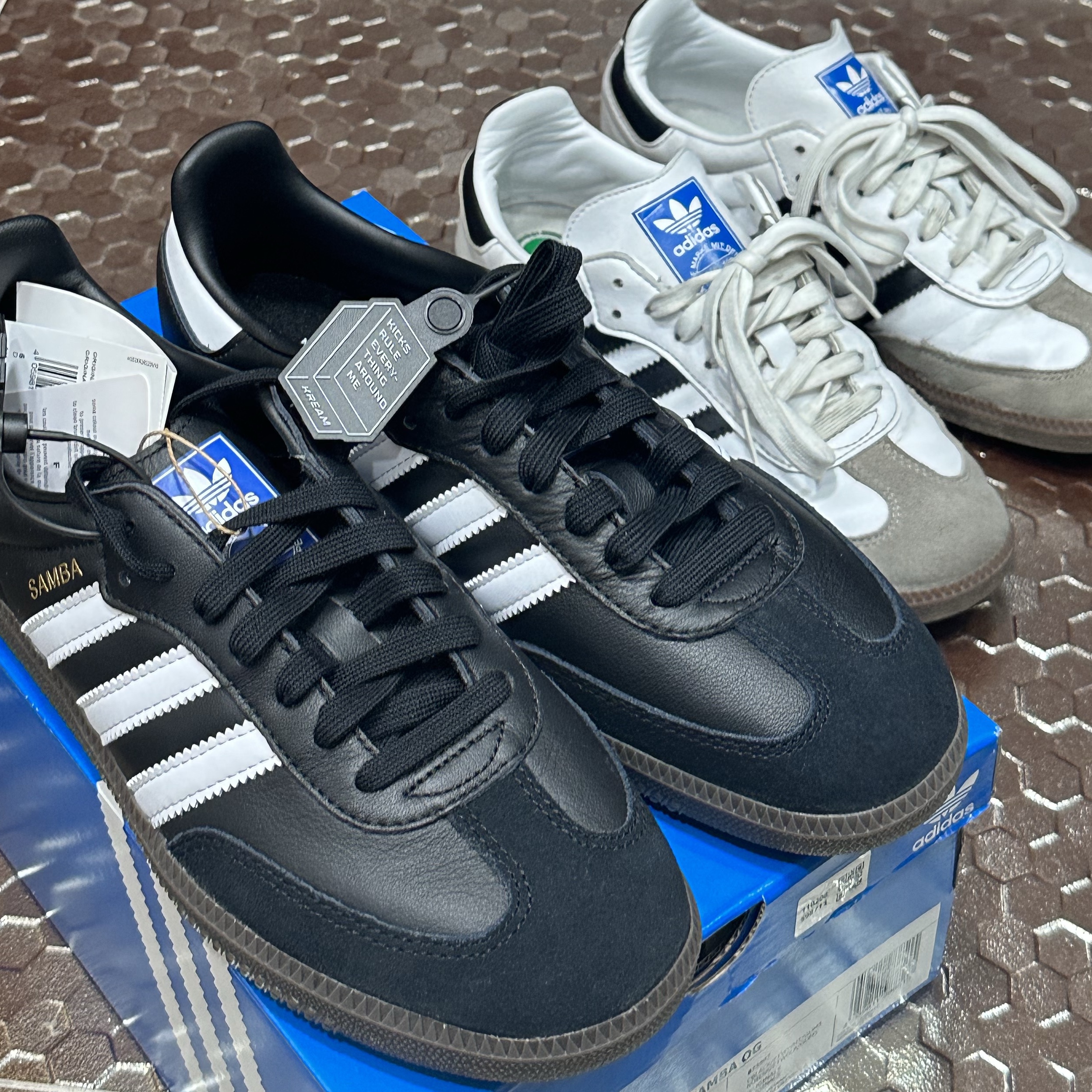 Adidas Samba OG Black White Gum 착용 스타일