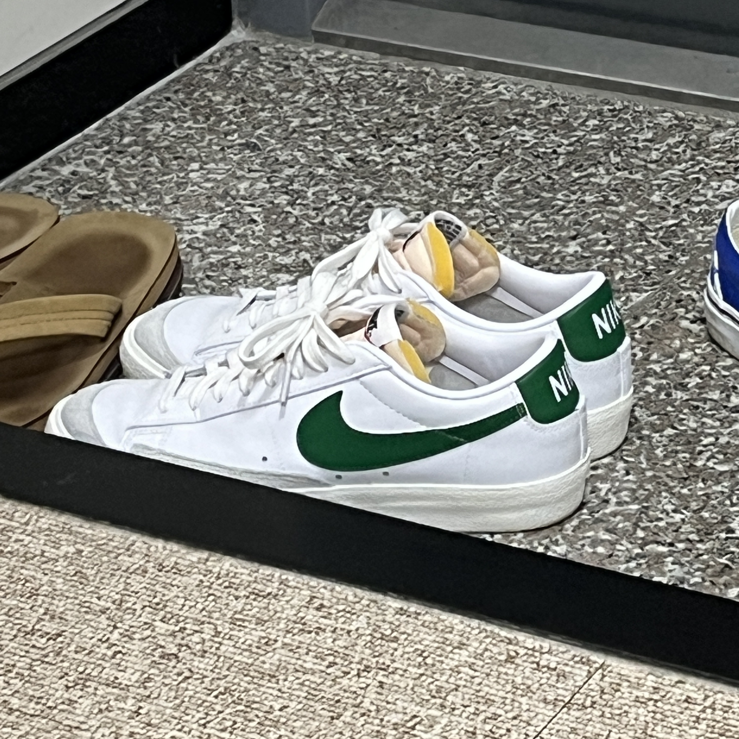 Nike Blazer Low '77 Vintage Pine Green 착용 스타일