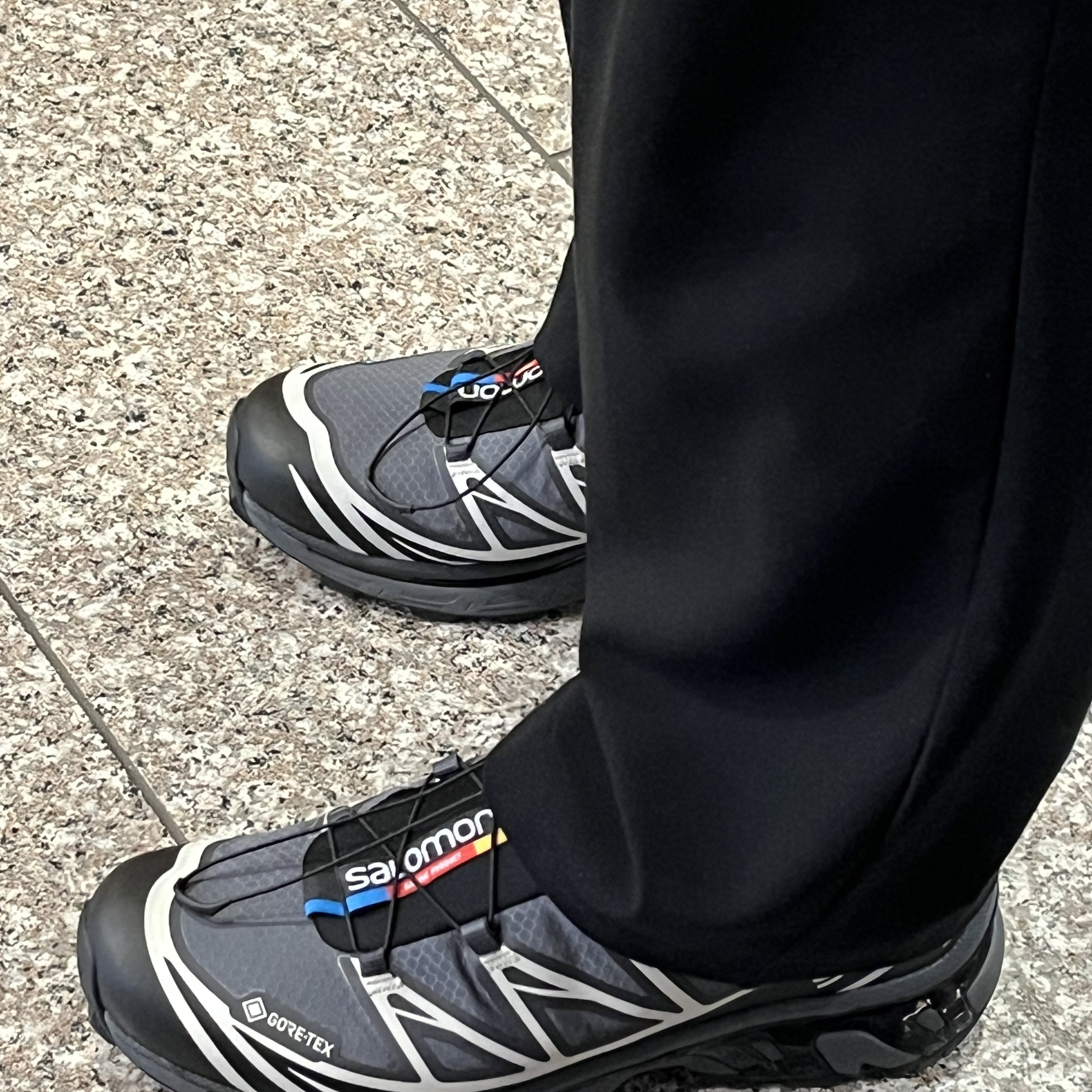 Salomon XT-6 Gore-Tex Black Ebony 착용 스타일